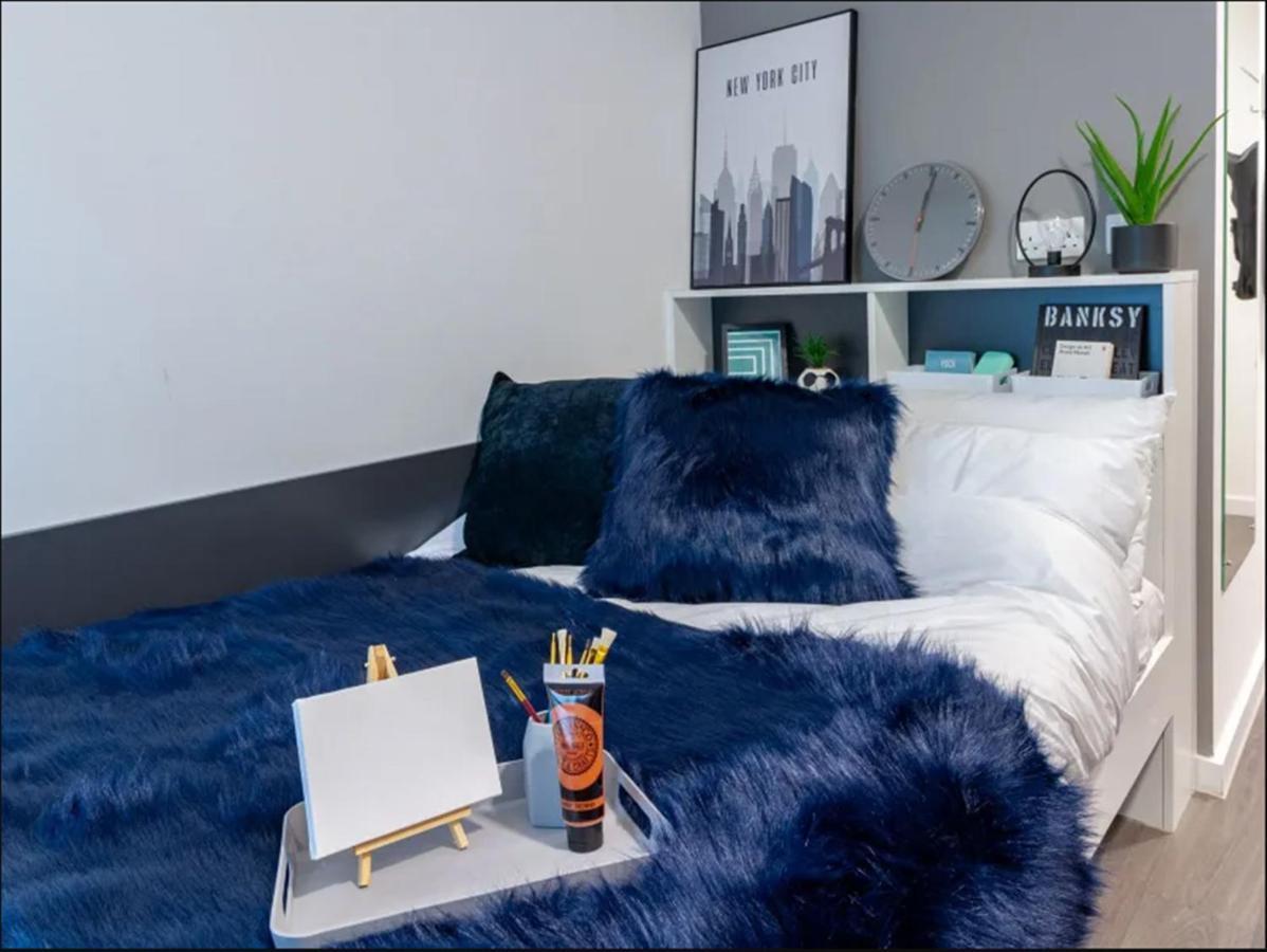 Modern Rooms in Wembley, SK * London