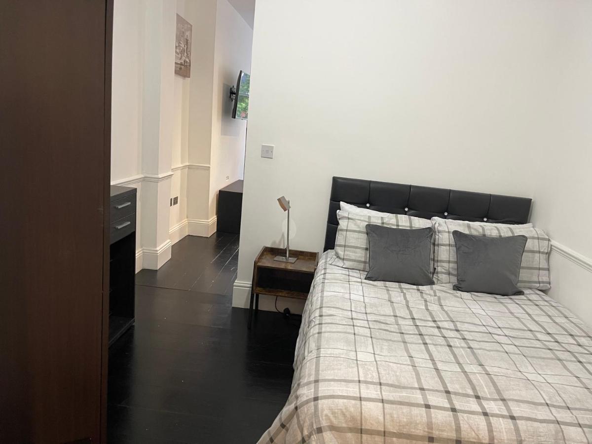 93 Charlotte * Londen