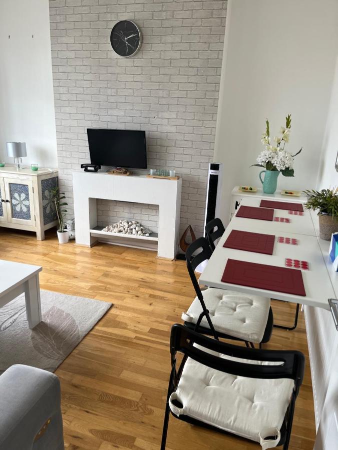 Apartamento Lovely 2-bedroom In Zone 2 Londres