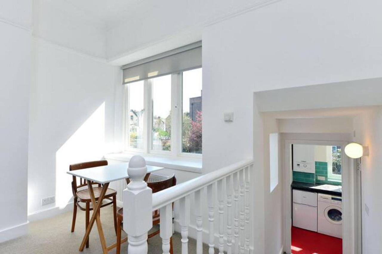 Impeccable 1-bed In Appartement