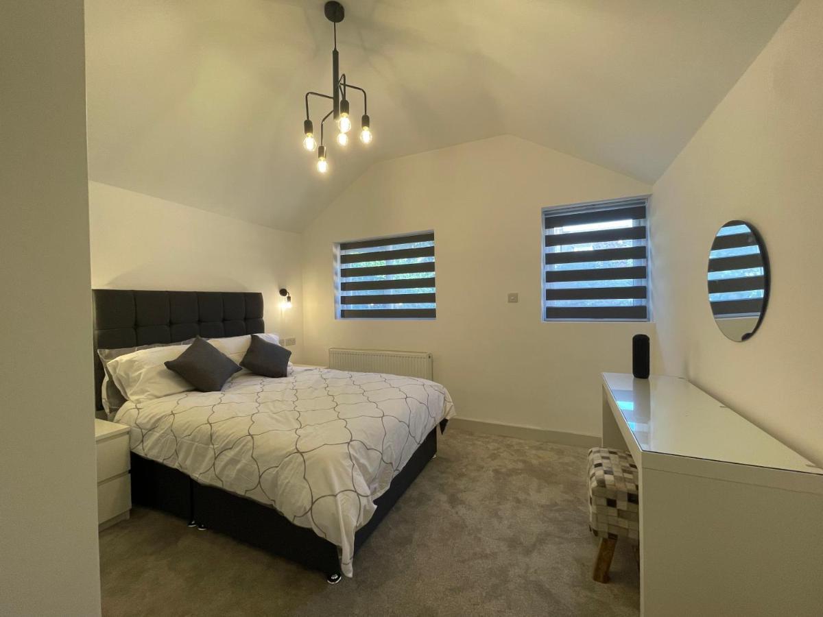 Star Finchley Road 3-bed Oasis With Garden * Londen