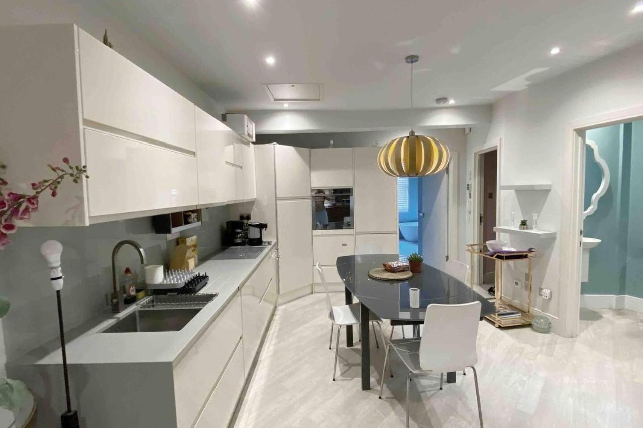 Charming 2-bed Apt With 2 Bathtub Central Appartement Londen