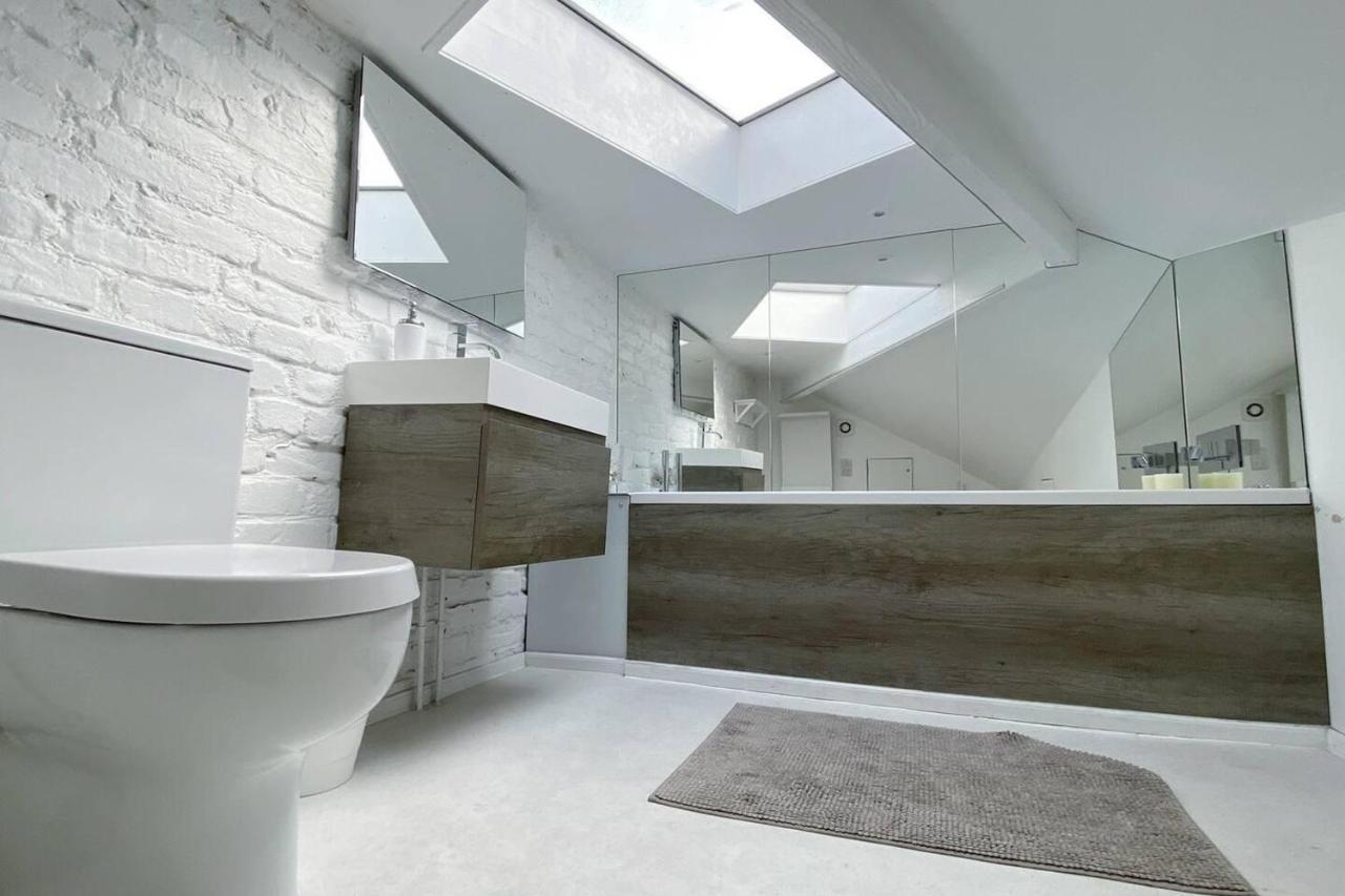 Appartement Charming 2-bed Apt With 2 Bathtub Central *