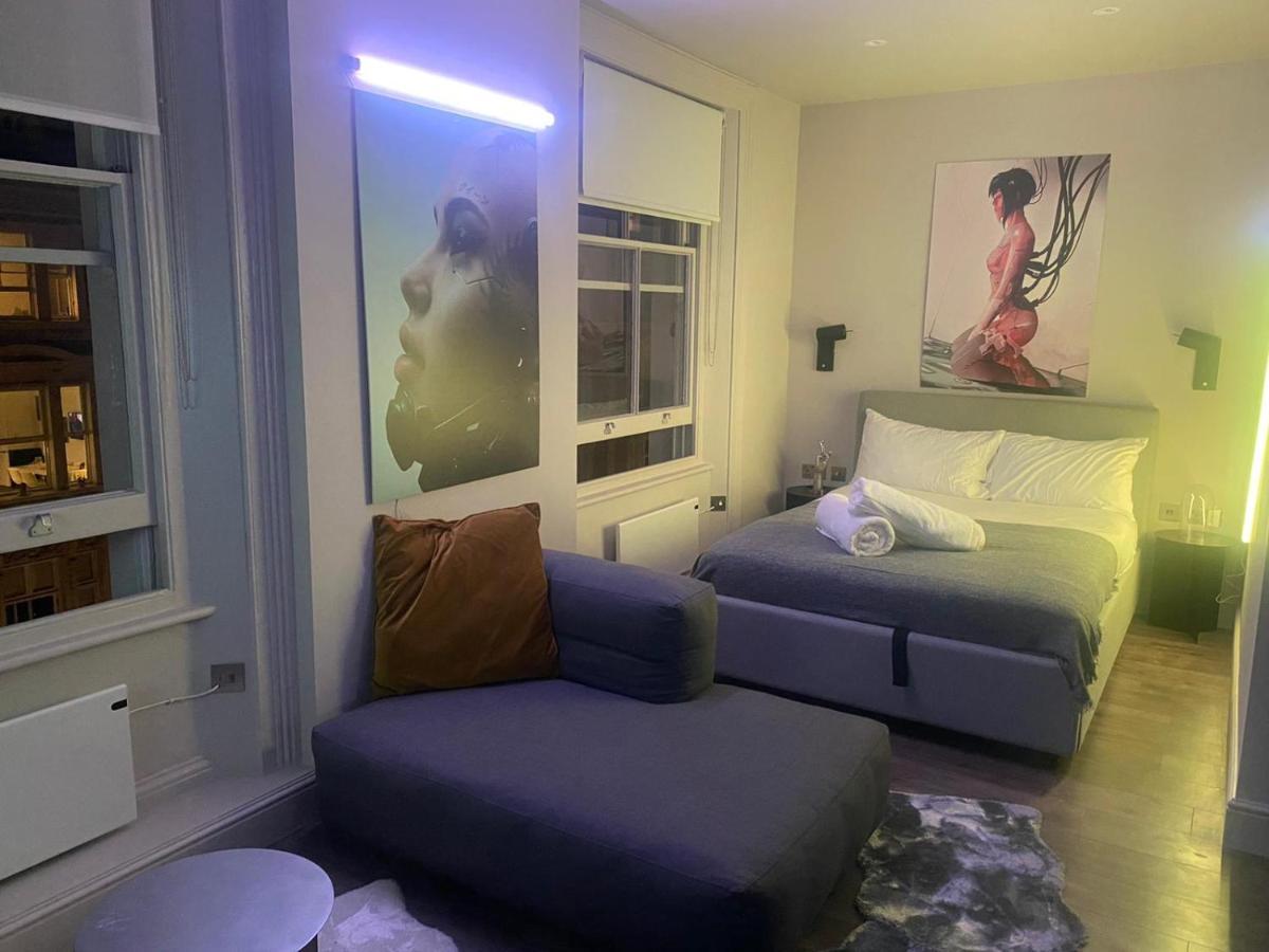 Leilighet New Luxury Cyberpunk 1bed Studio Serviced Notting Hill Free Wifi & Netflix Location Perfect For Solo & Coupled Guests London