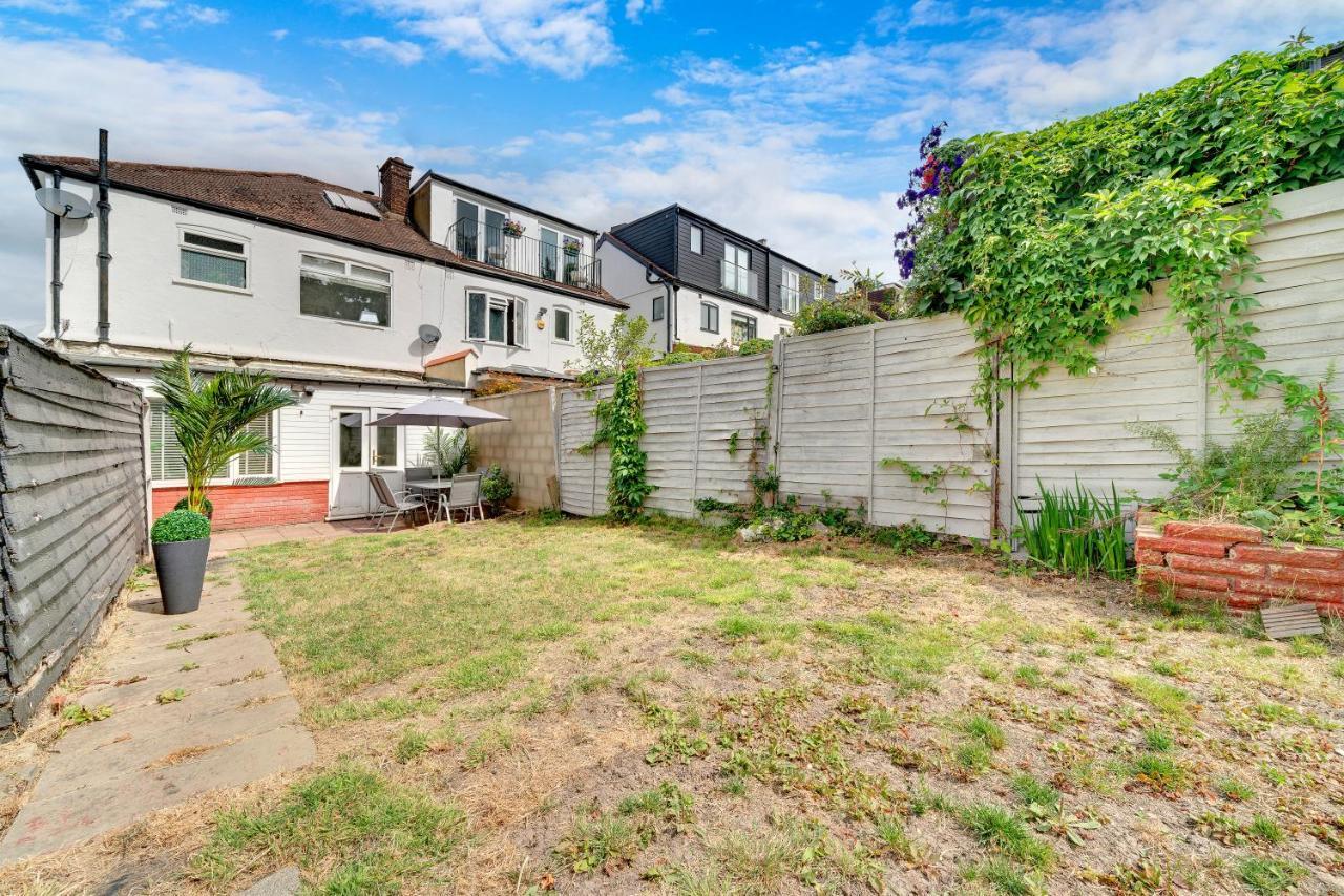 Large Modern 3 Bedroom House West Norwood Crystal Palace Gipsy Hill Сasa de vacaciones *