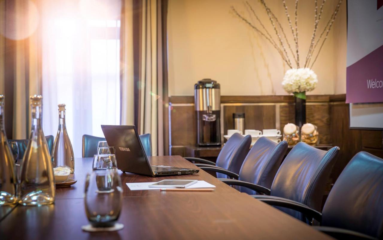 The Crown London, Worldhotels Distinctive Hotel 4*