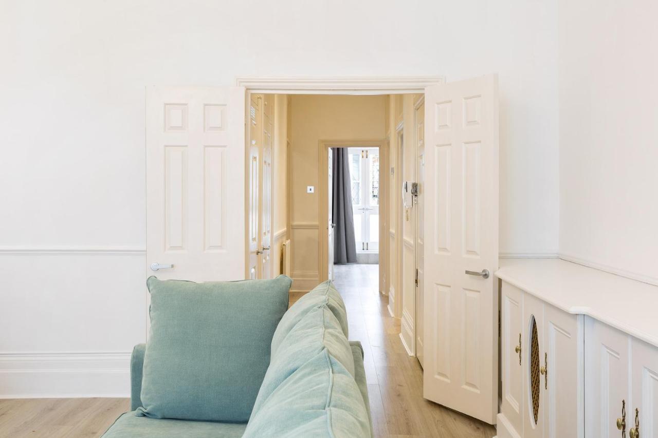 Apartment Elegant 2 Bedrooms In Chelsea With Patio