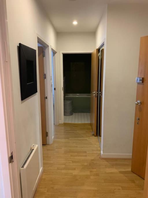 Leilighet Stunning 2 Bed Flat! Centrally Located In London, Uk! *
