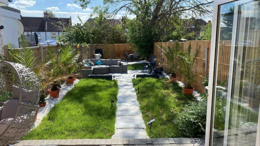 Wembley Luxury Residence- Opulence House Сasa de vacaciones Londres