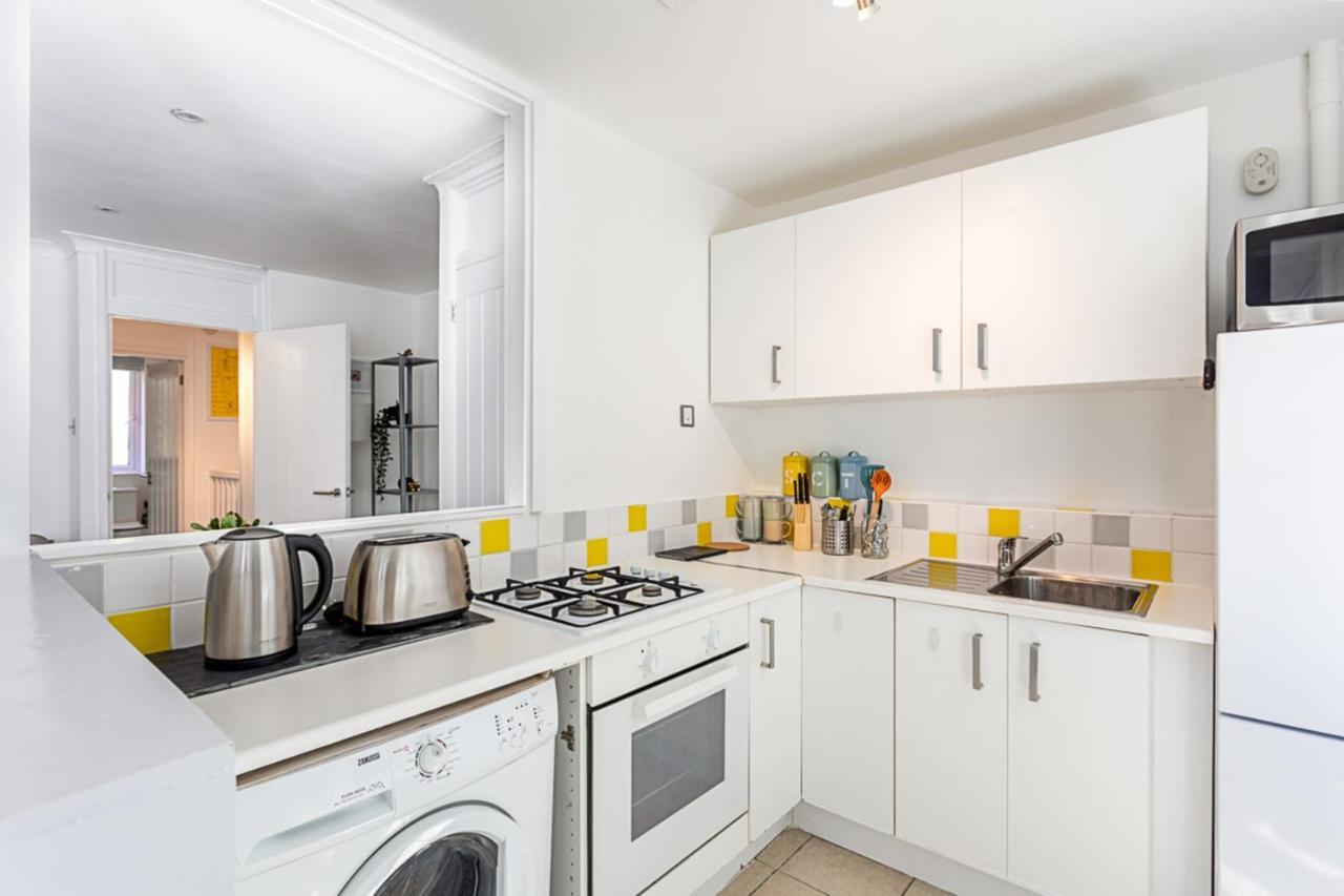 Bright & Cosy One-bed * Londen