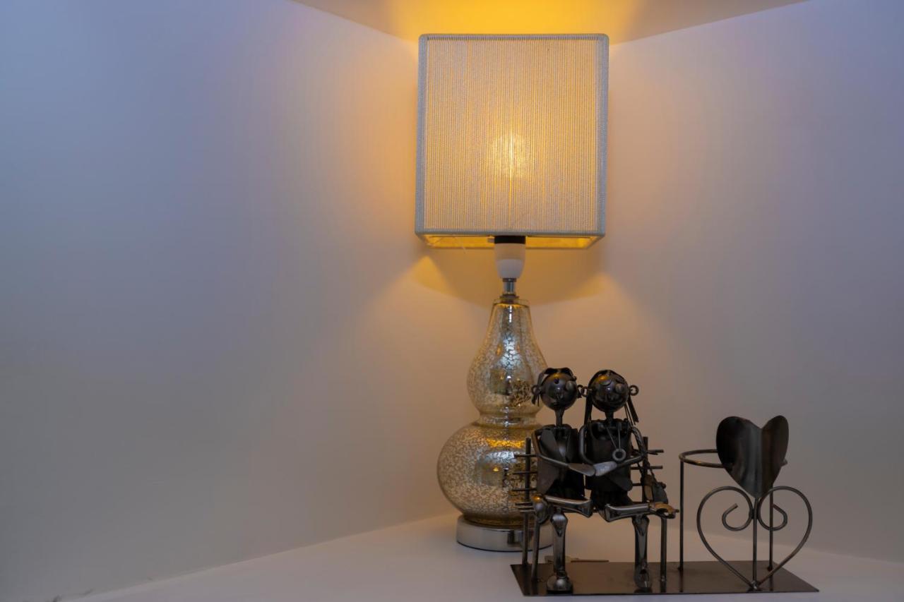 Stunning 3 Bedroom Penthouse With Terrace And Lift Londen