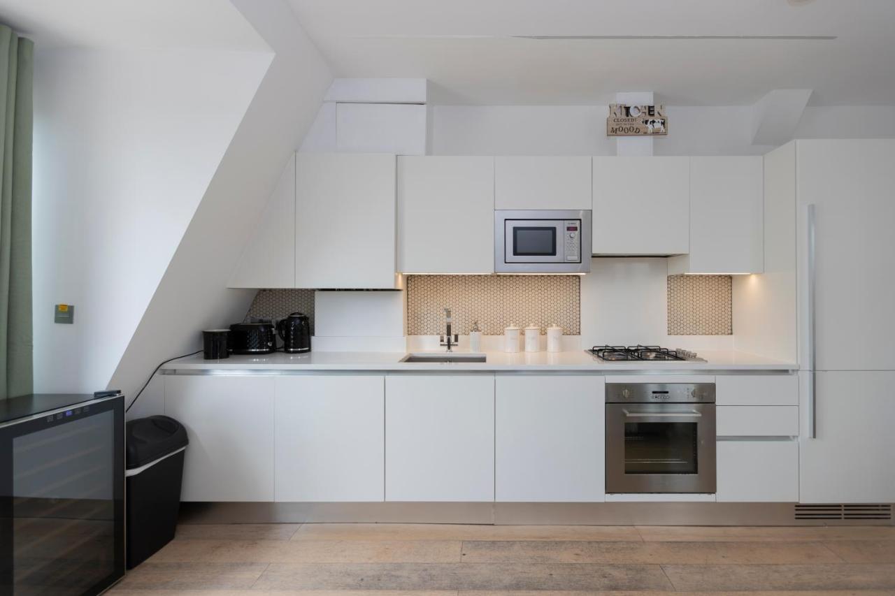 Stunning 3 Bedroom Penthouse With Terrace And Lift Appartement *