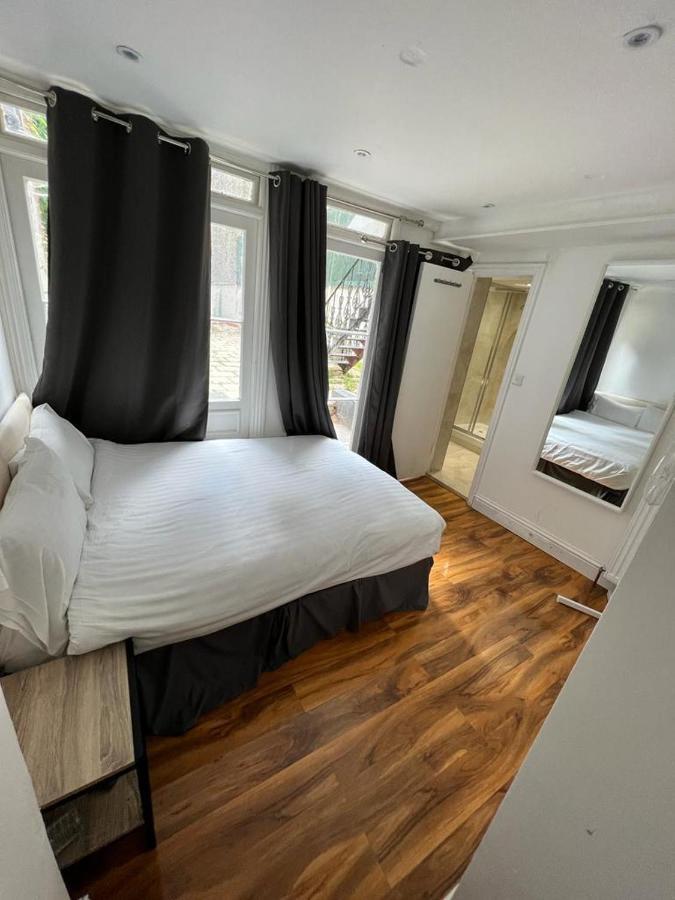 Rosewood Hotel Hotel