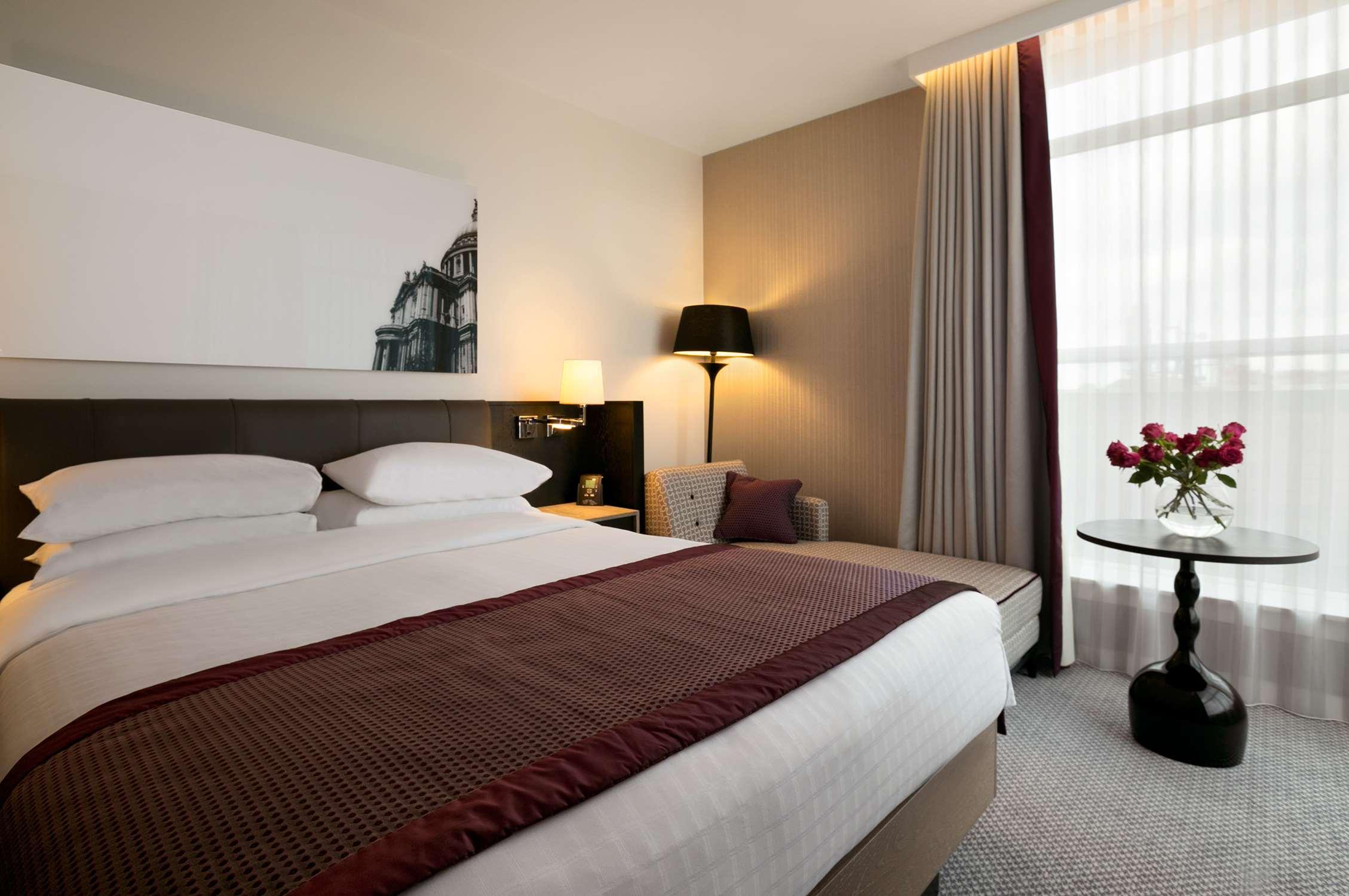 Hilton Angel Islington Hotel London