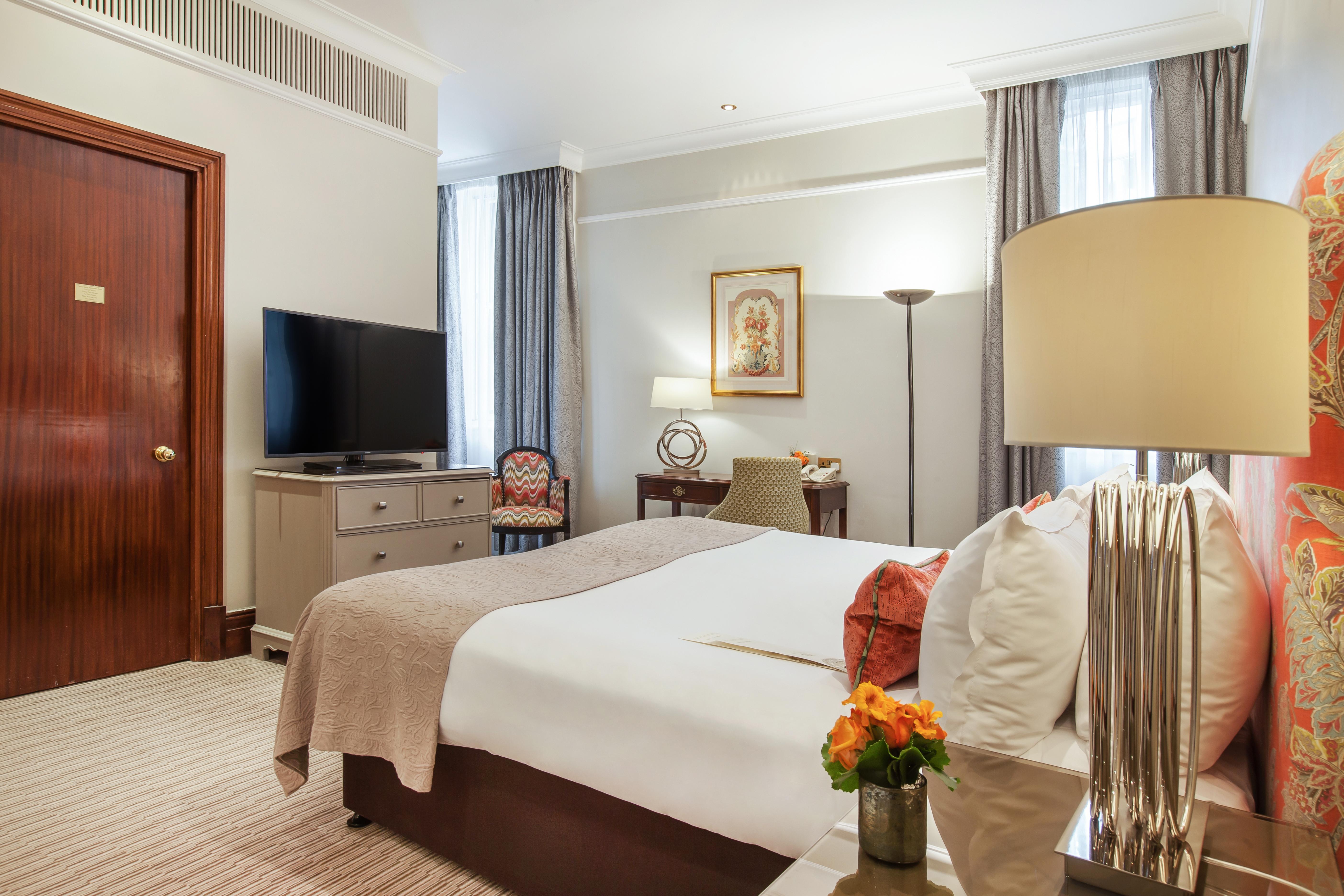 St. James' Court, A Taj Hotel, Hotell 4*