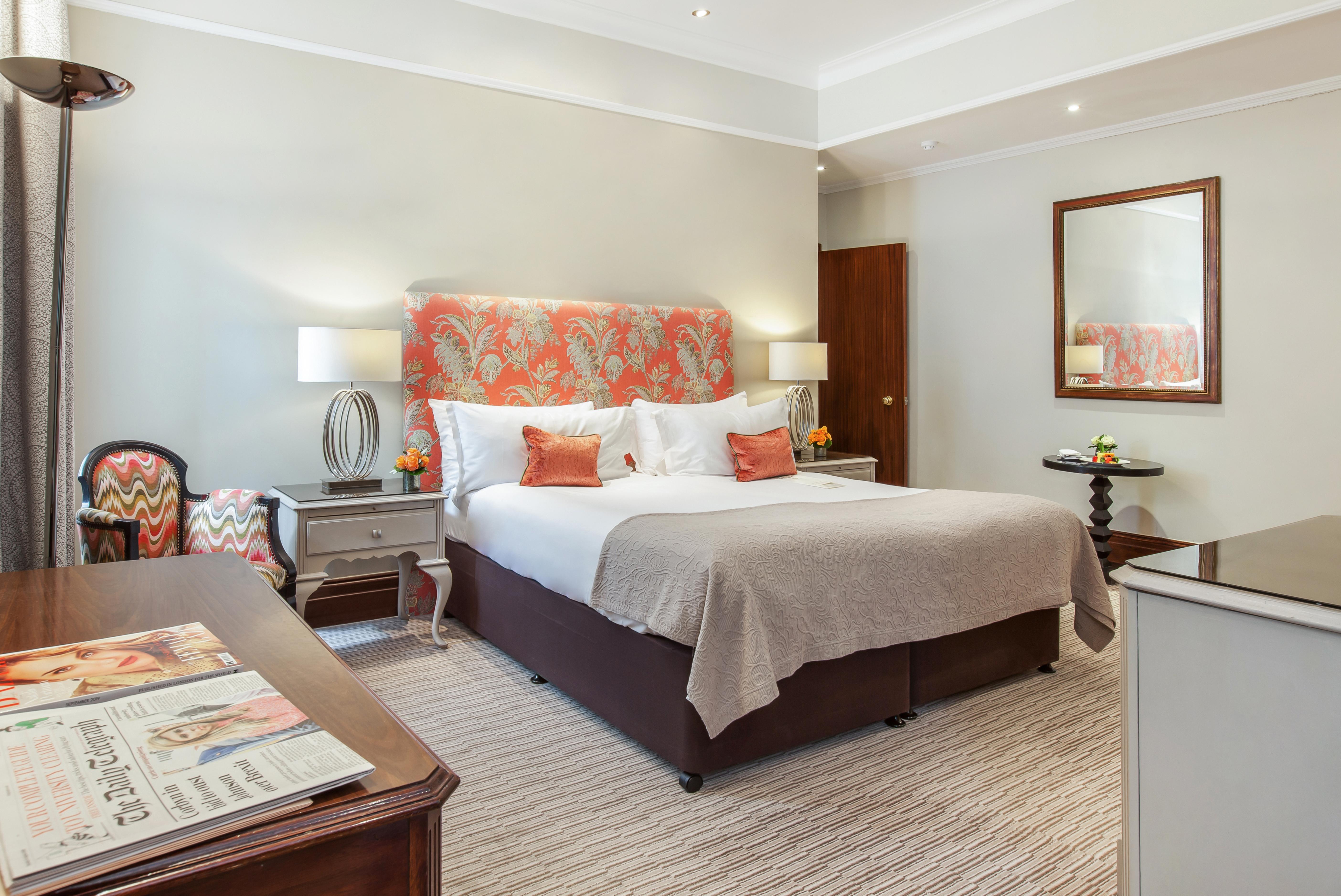 St. James' Court, A Taj Hotel, Hotell