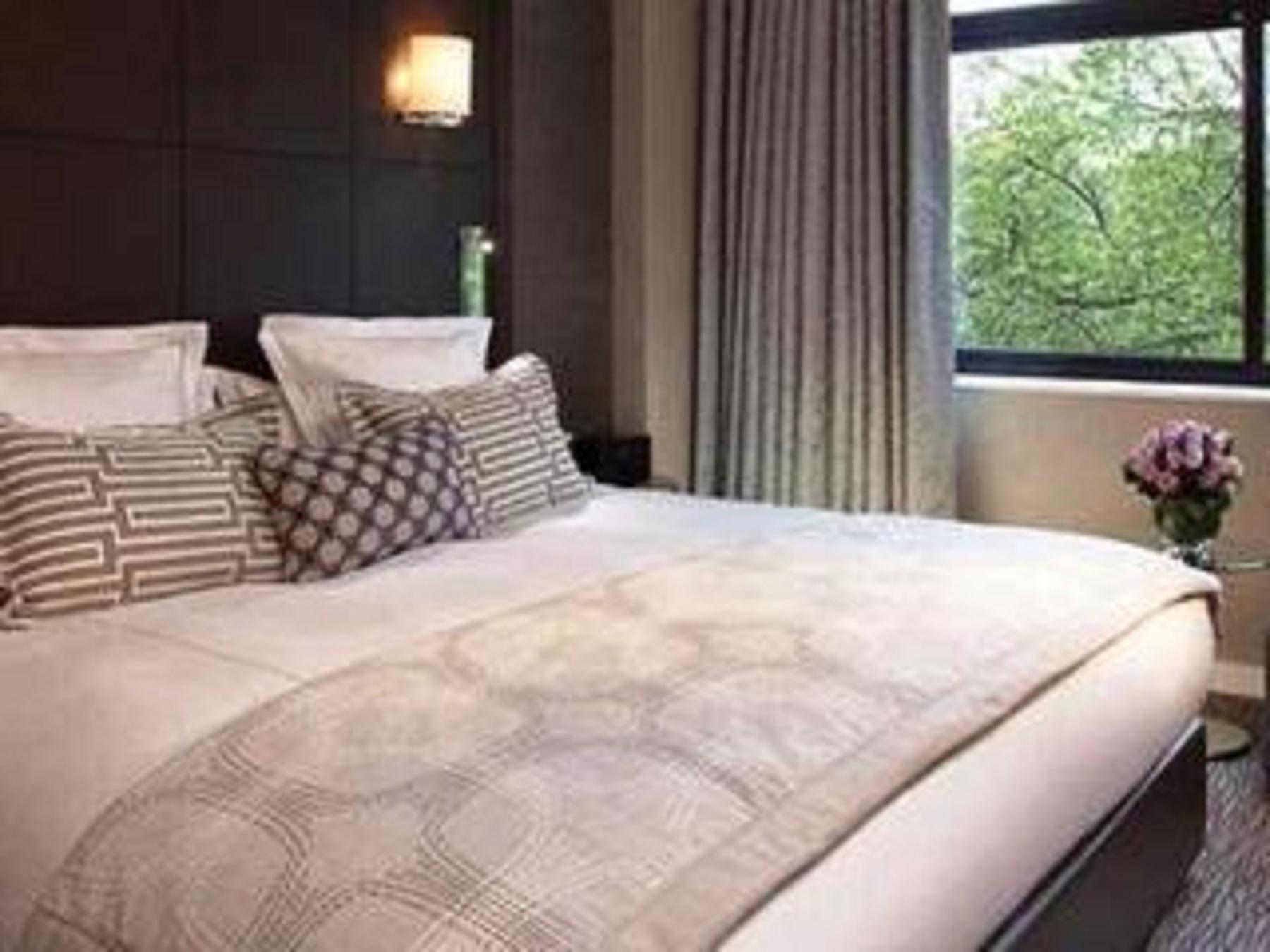 Jumeirah Carlton Tower 5* London