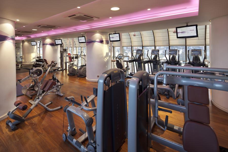 Jumeirah Carlton Tower Hotel