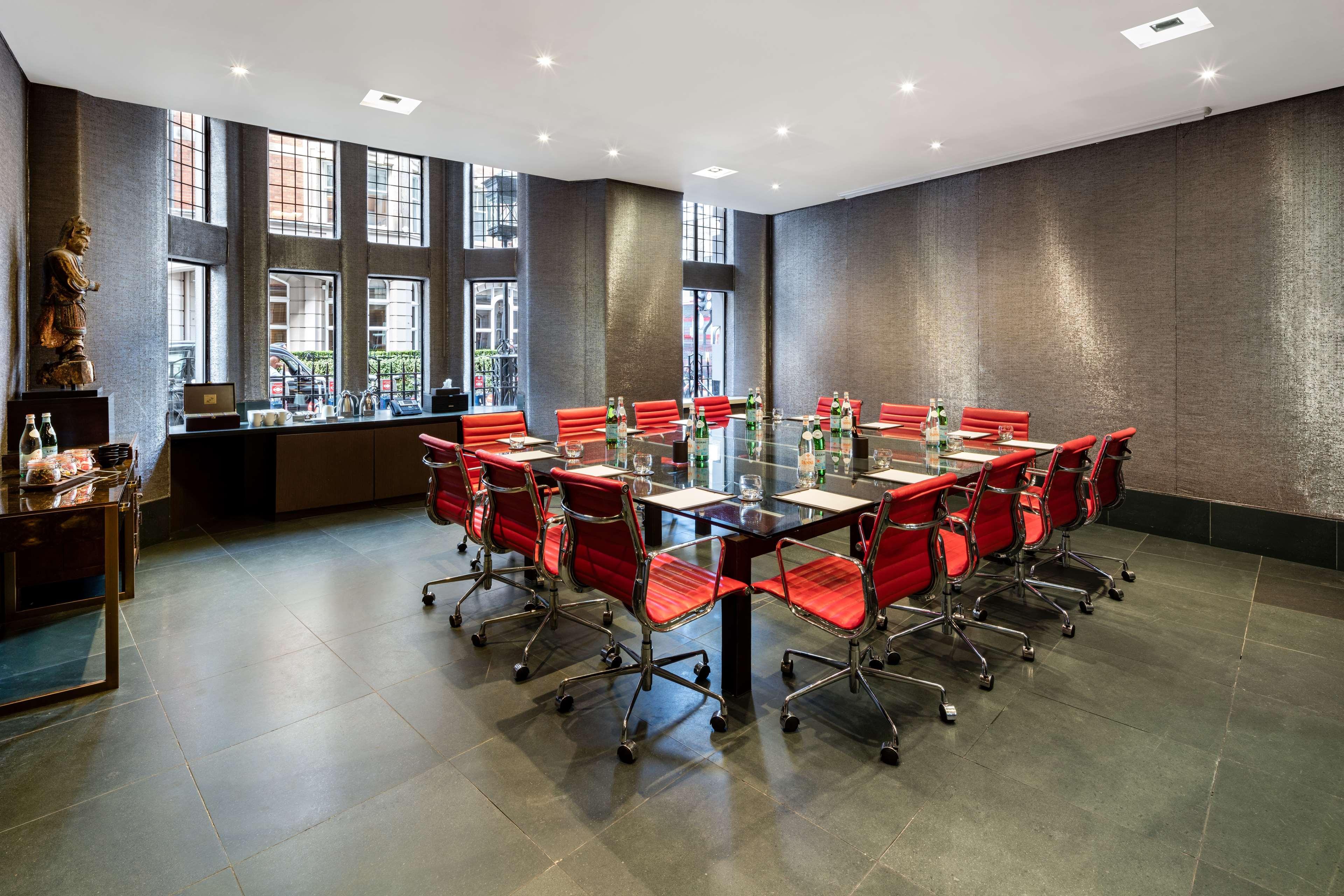 Hotel Radisson Blu Hotel, Bloomsbury 4*
