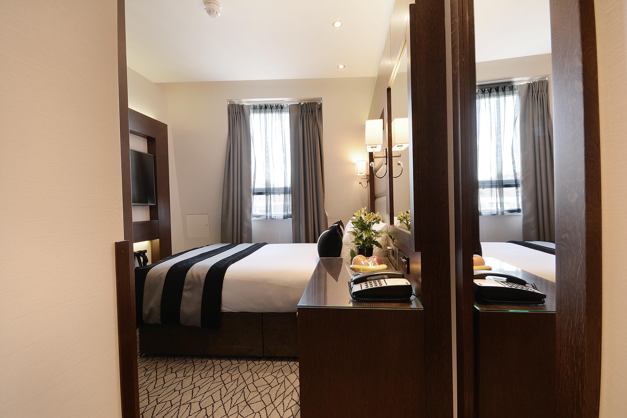 Inhabit Queen's Gardens, A Member Of Design Hotel 5*
