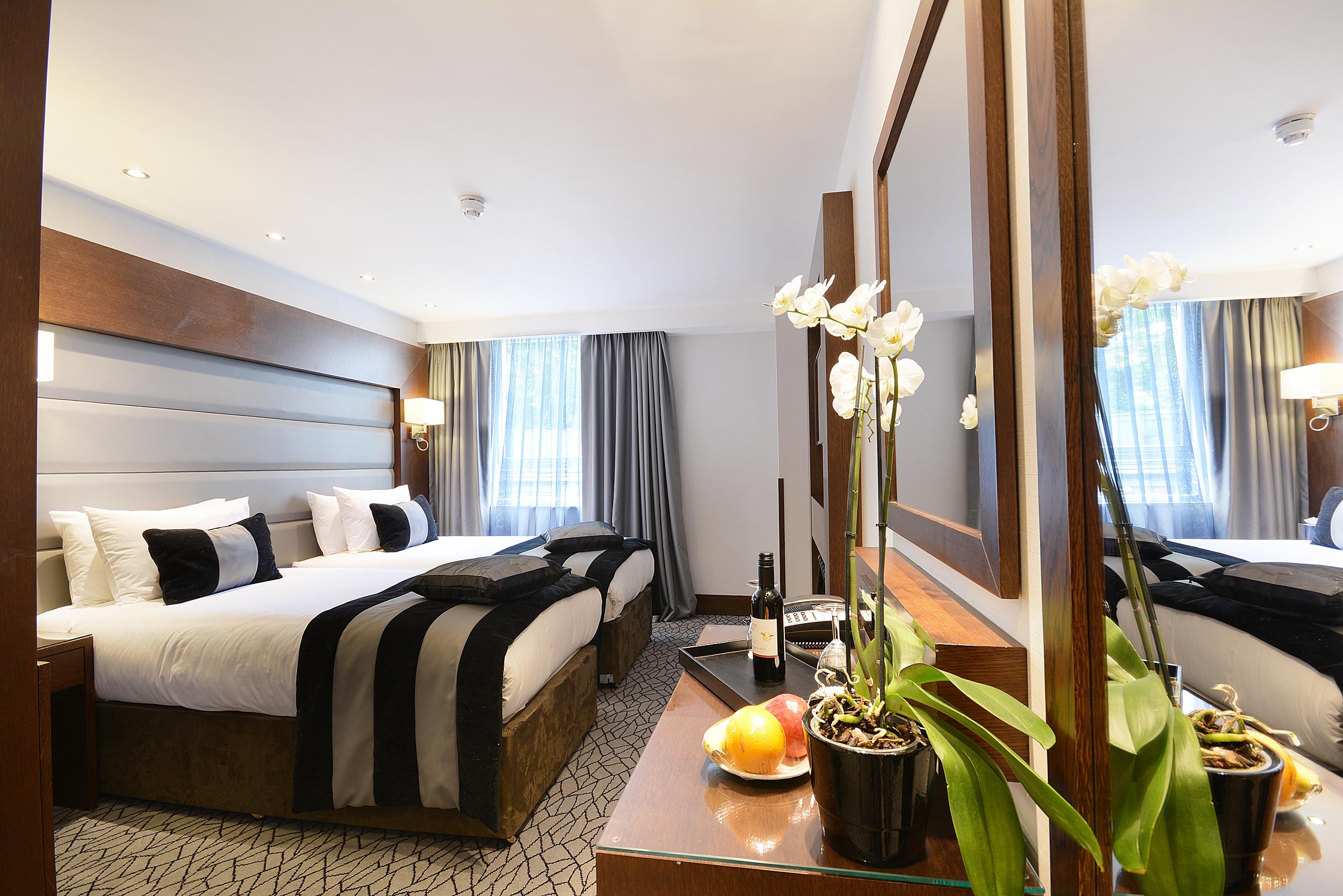 Inhabit Queen's Gardens, A Member Of Design Hotel