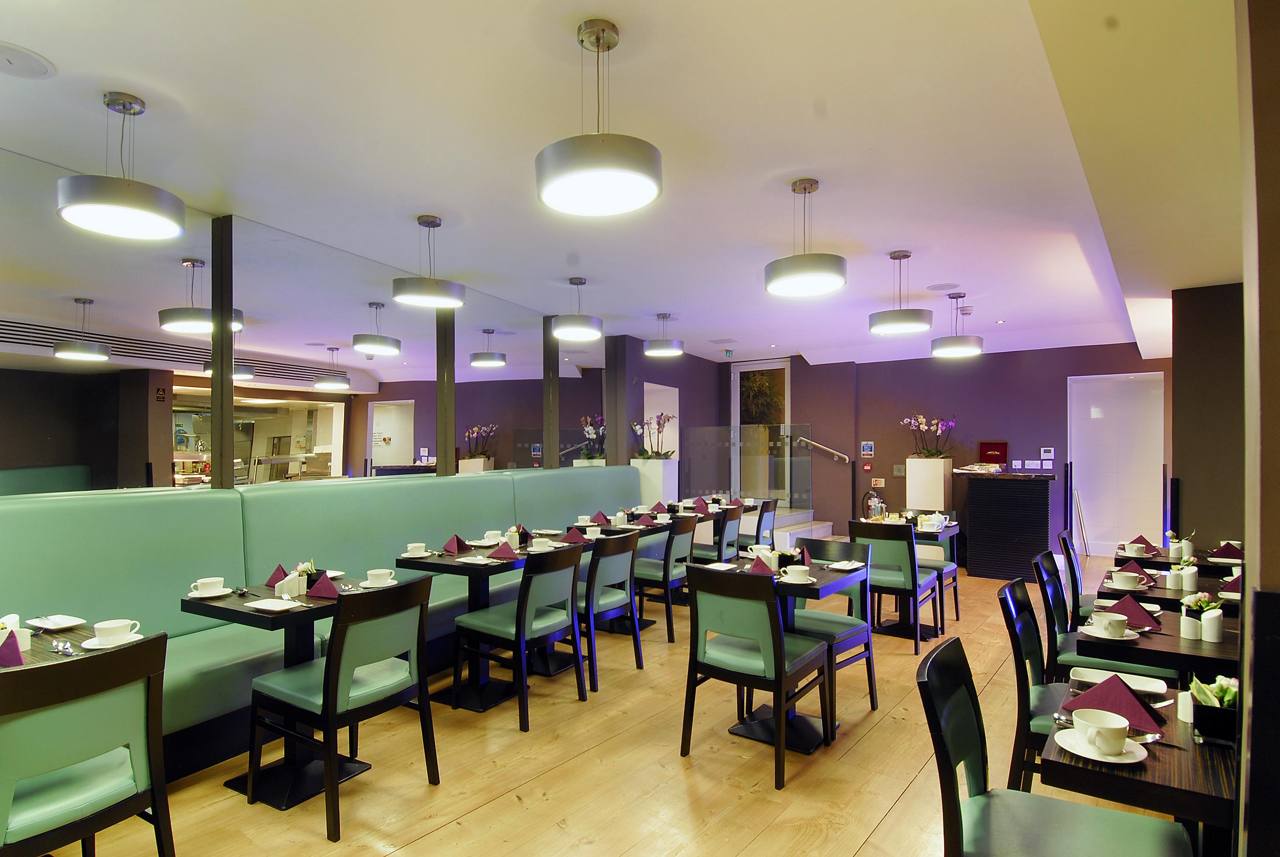 Inhabit Queen's Gardens, A Member Of Design Hotel London