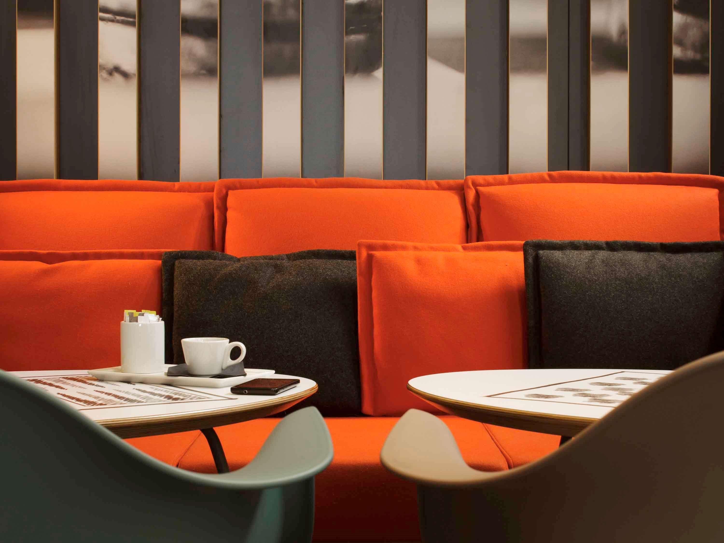 Ibis Excel-docklands Hotel 3*
