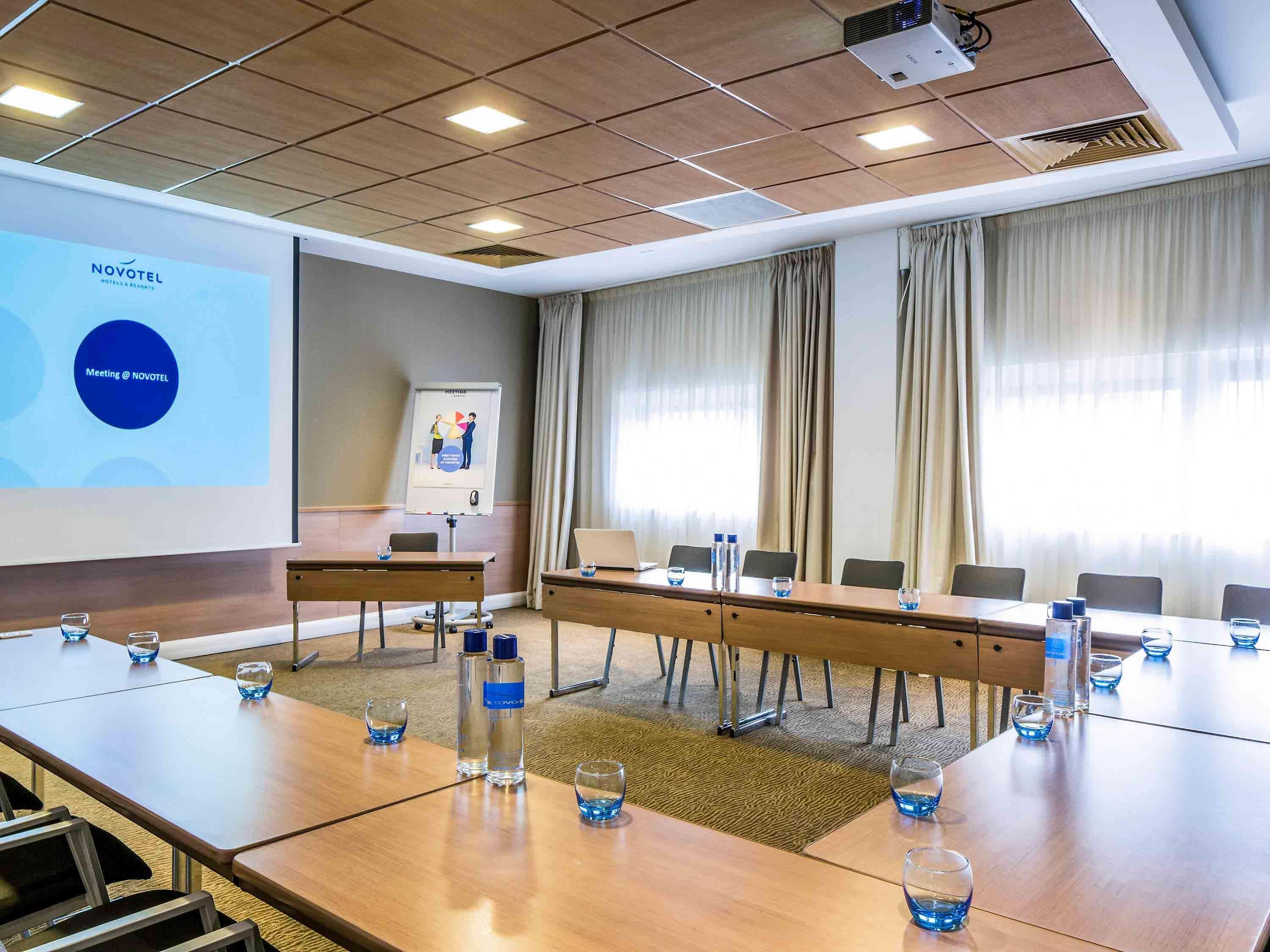 Novotel Paddington 4*