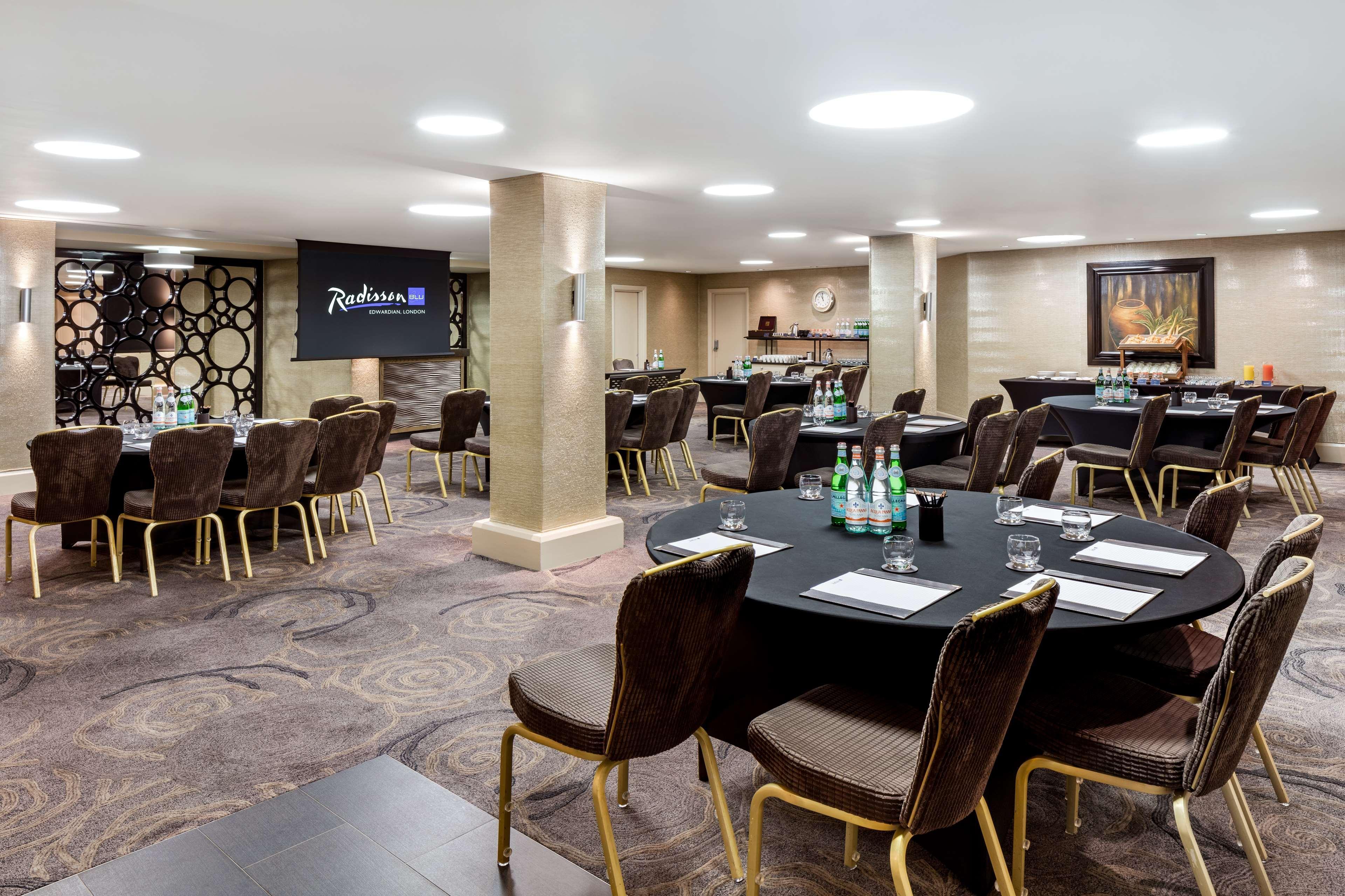 Radisson Blu Hotel, Euston Square - Formerly Grafton Hotell London