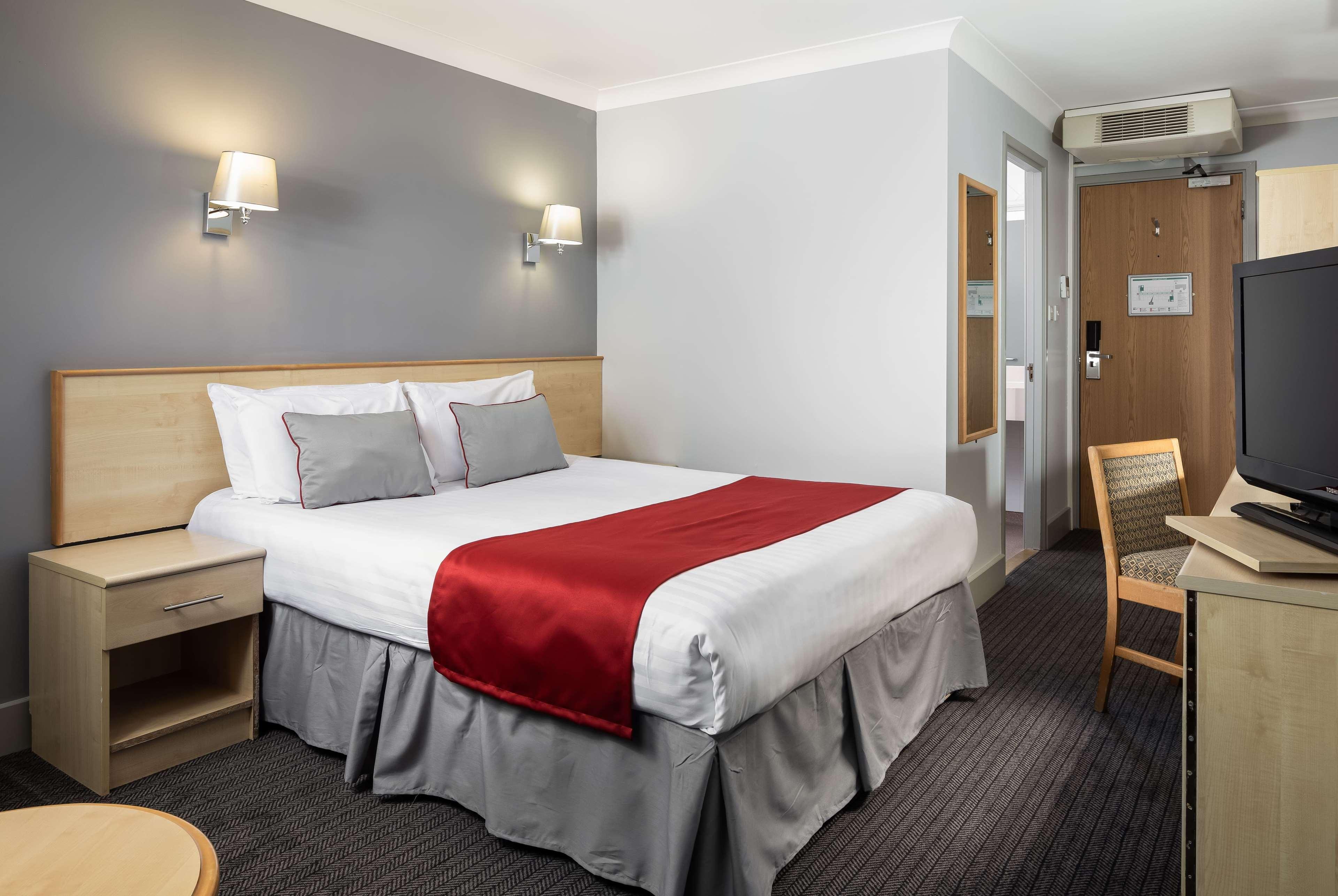 Oyo Flagship Finchley Hotel