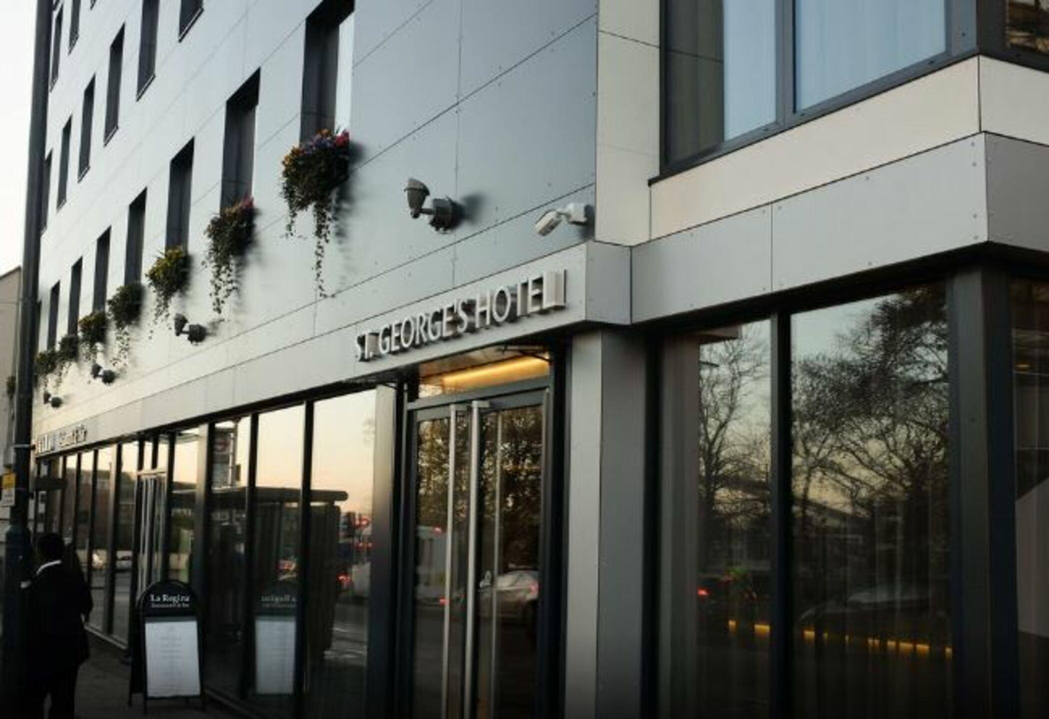 St George's - Wembley Hotell London