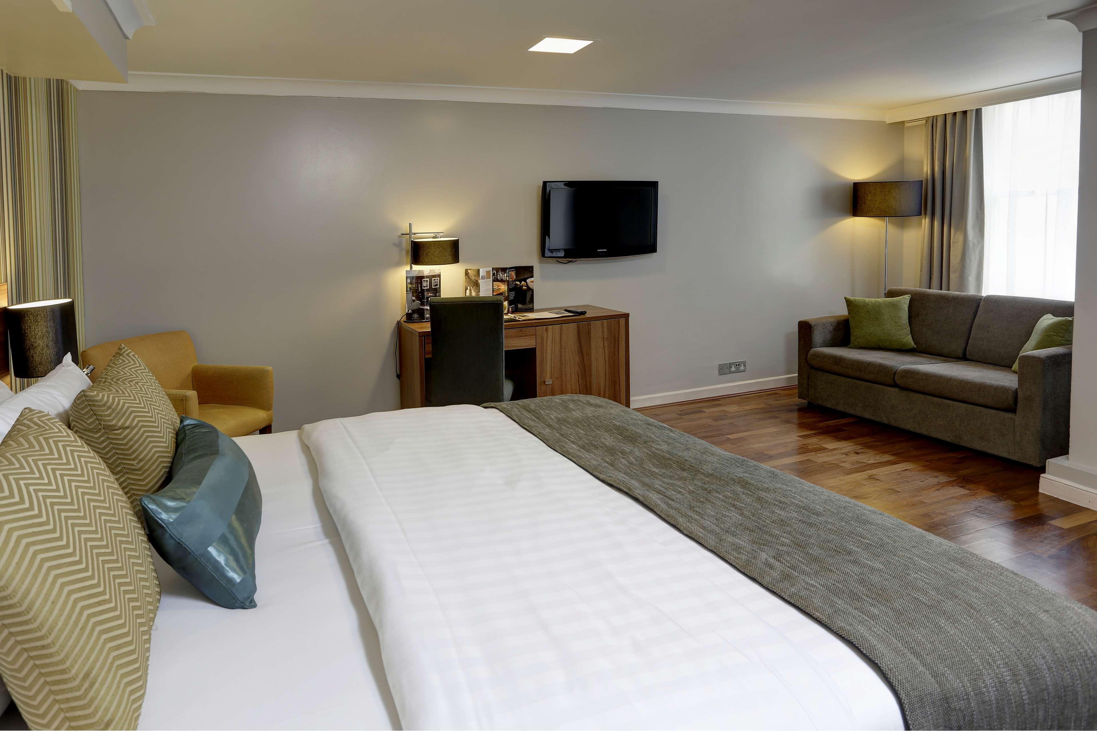 Best Western Mornington Hyde Park Hotel 4*