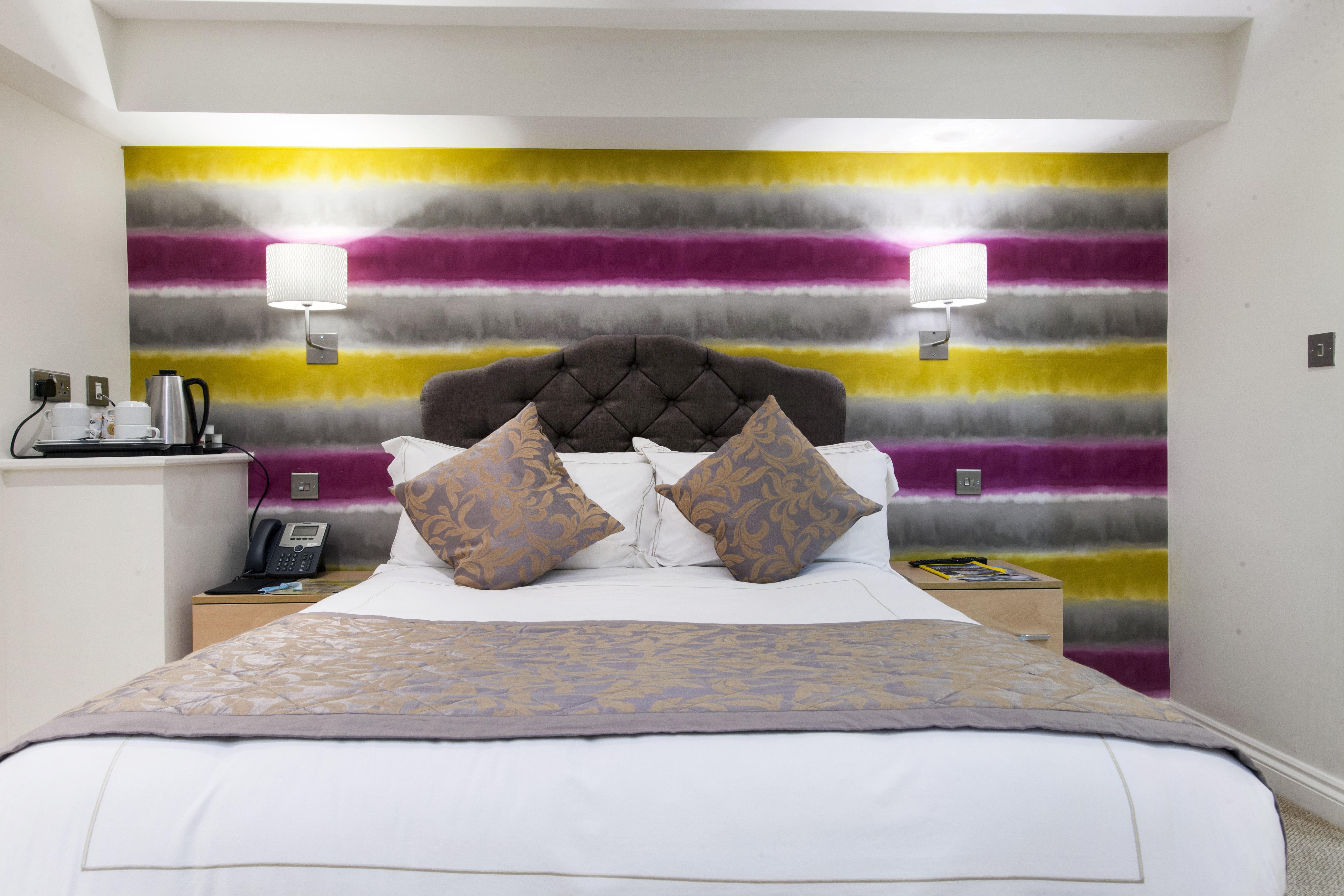 Shepherds Bush Hotel London
