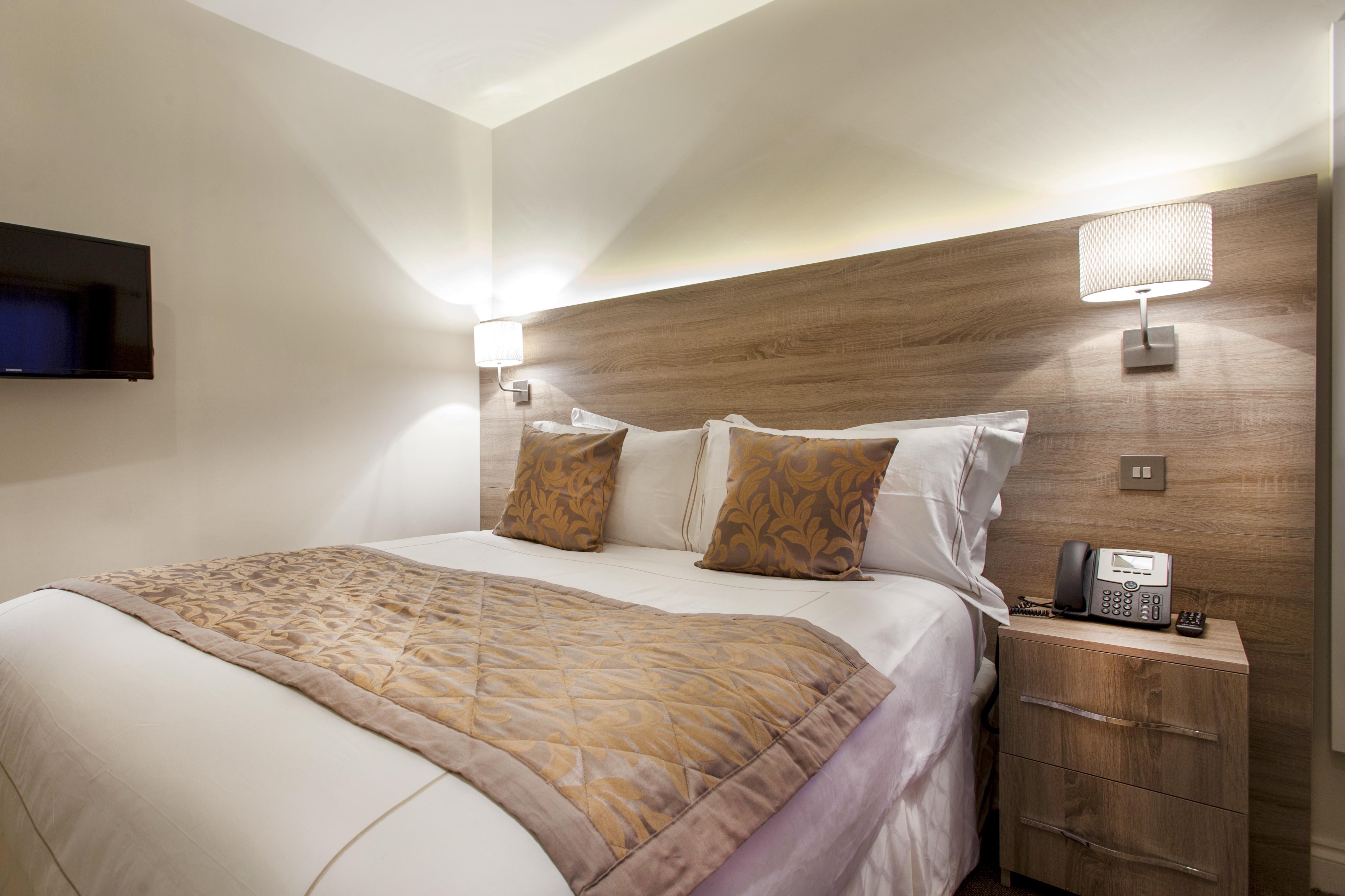 Shepherds Bush Hotel