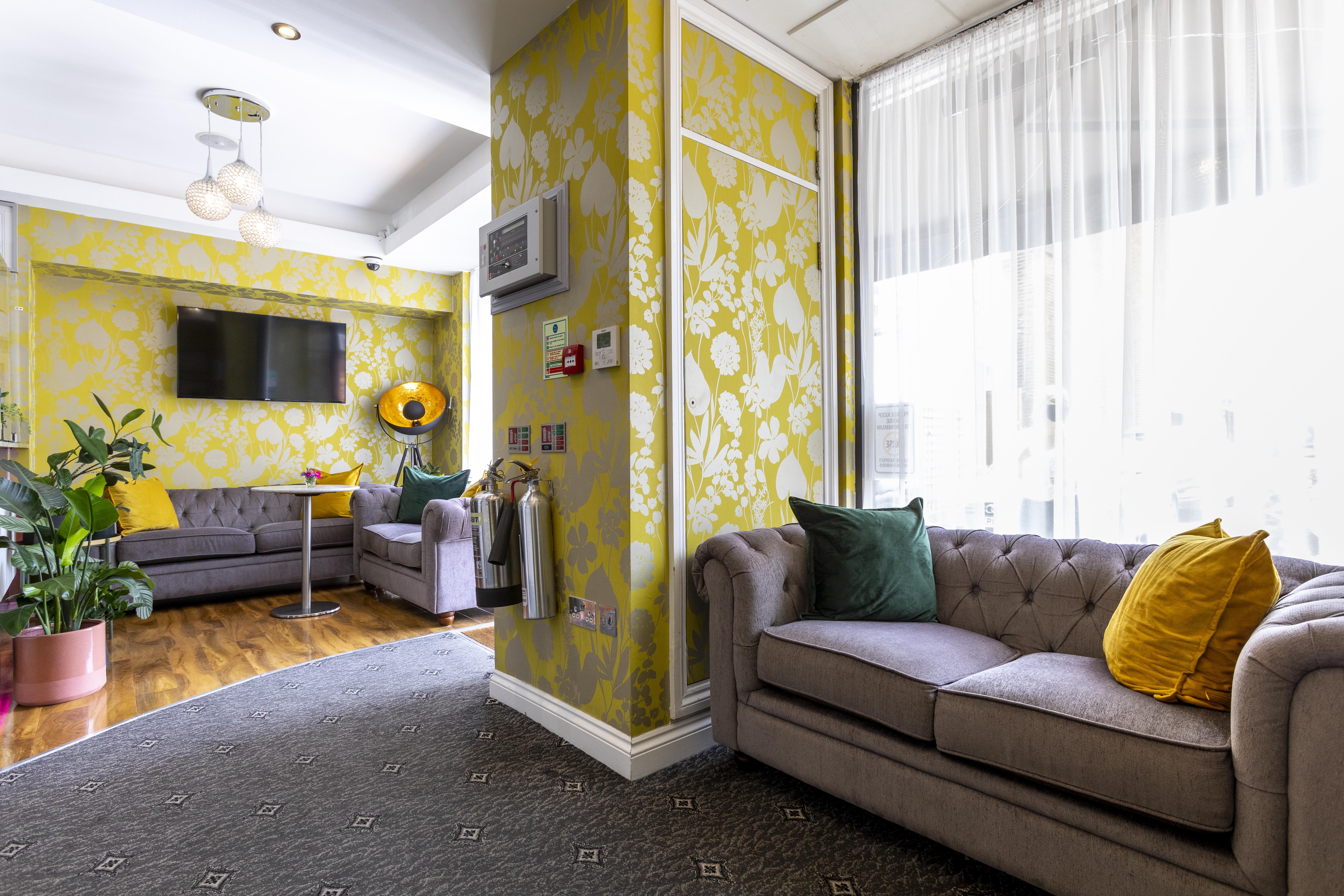 Shepherds Bush 4* London