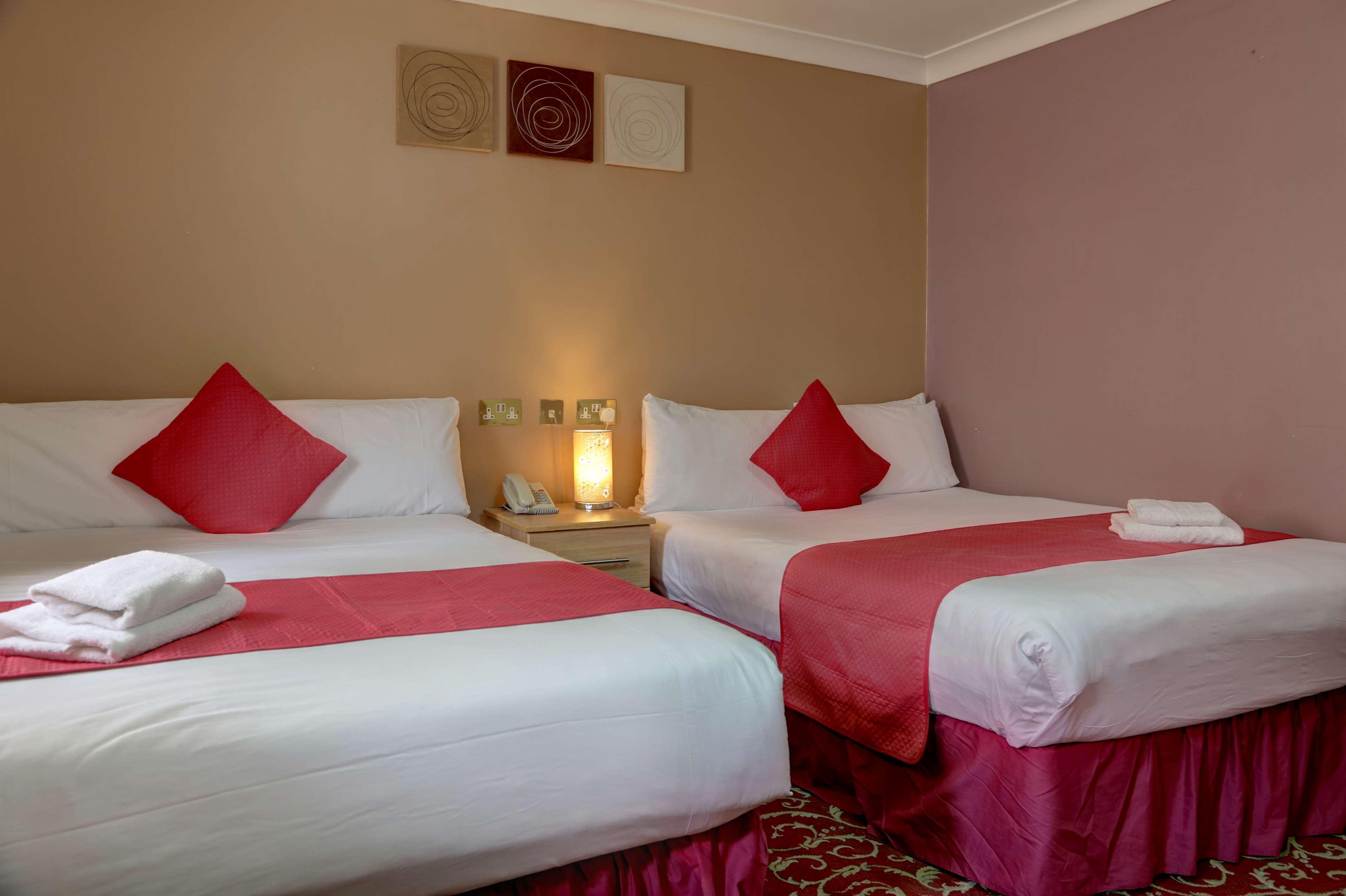 Western Ilford Hotel 3*