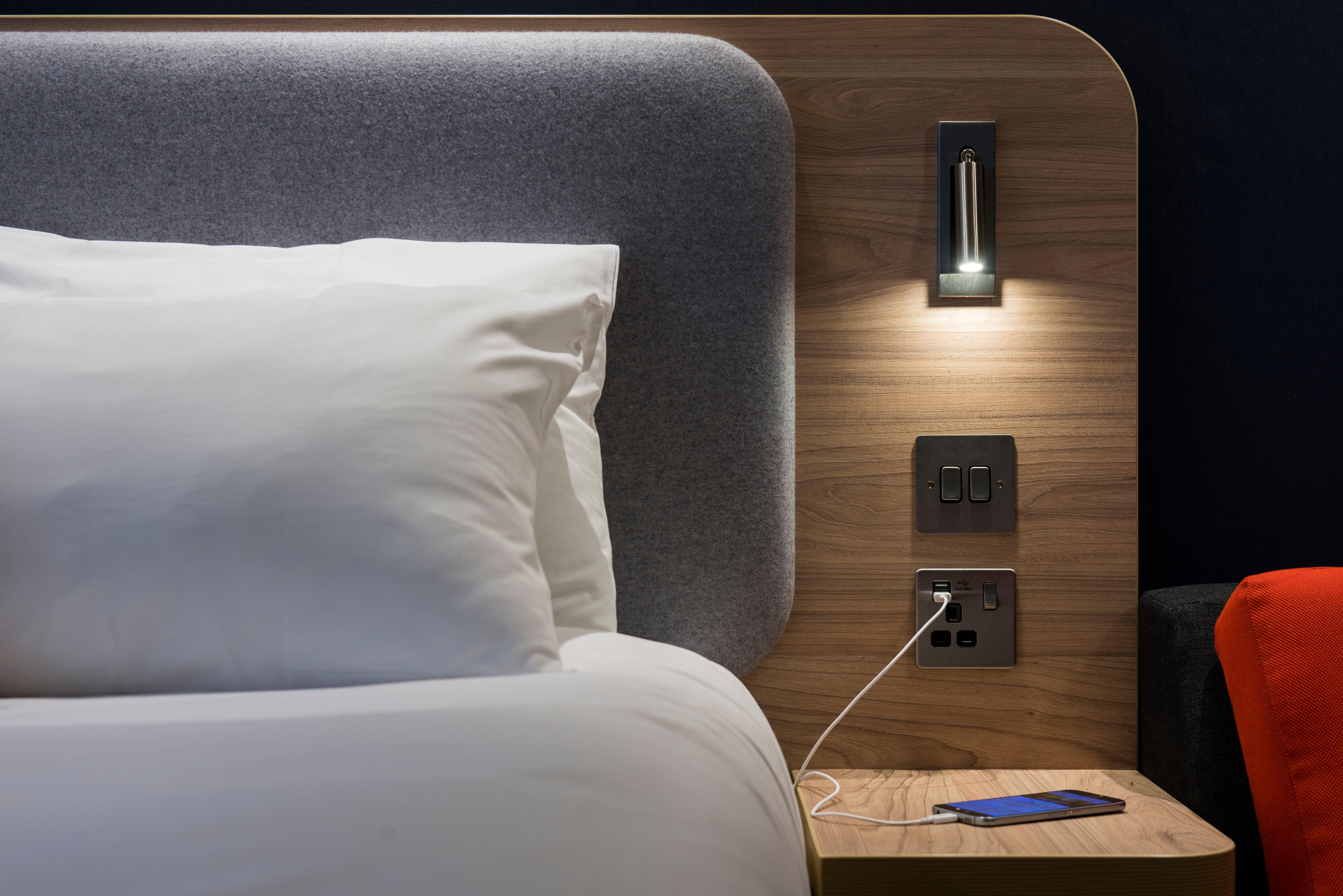 Express London-hammersmith By Ihg Hotel