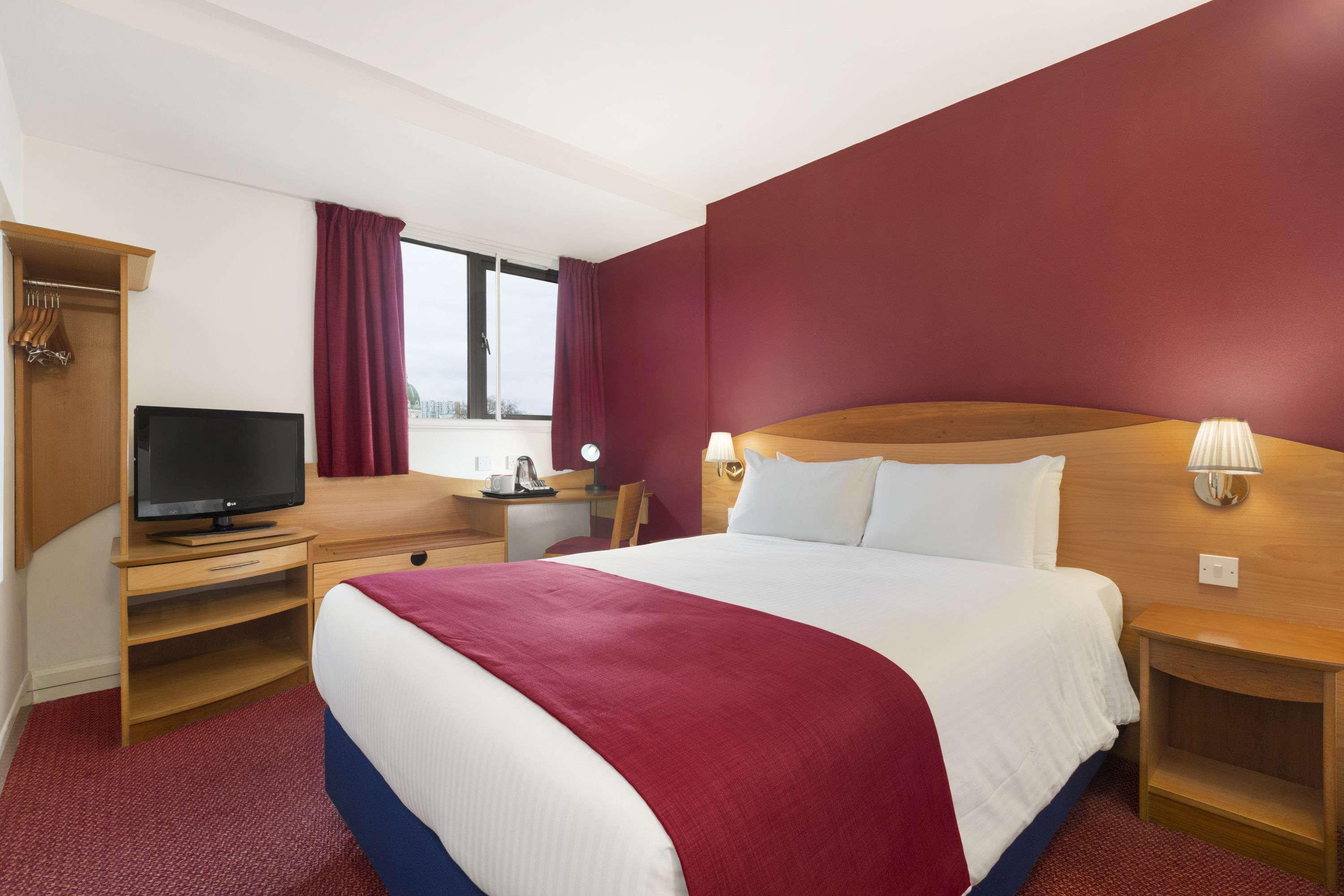 Waterloo Hub And 3* Londres