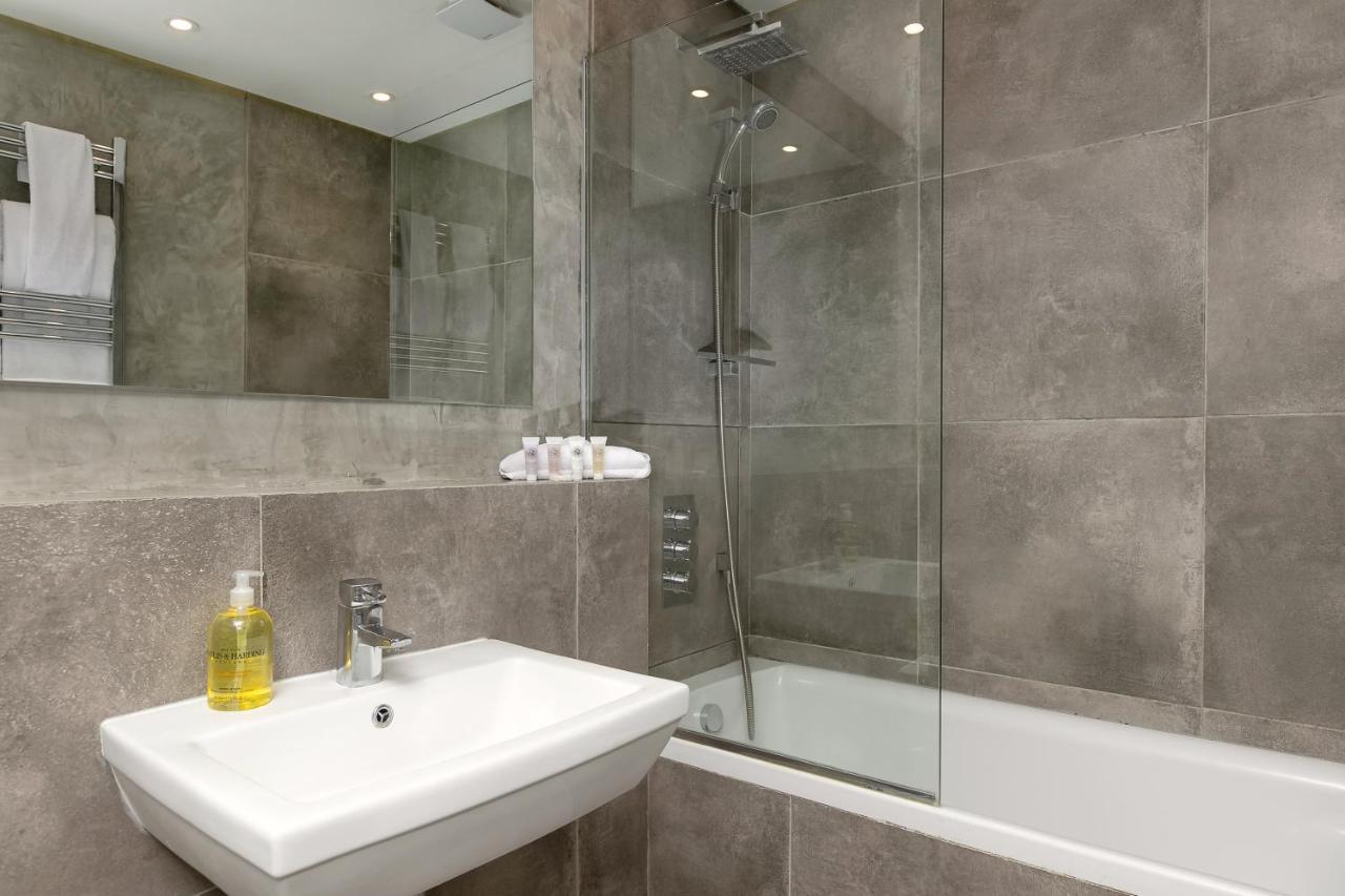 Penthousestays Nr Notting Hill - Luxury 2 Bedroom King Bed - Near Portobello Road Apartment