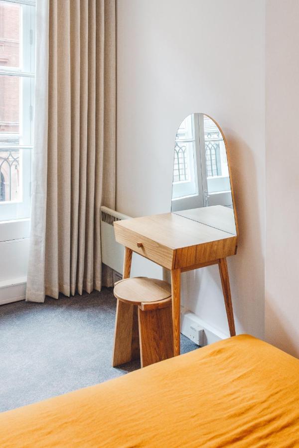 Appartement 2 Bedroom Right On Trafalgar Square Londen