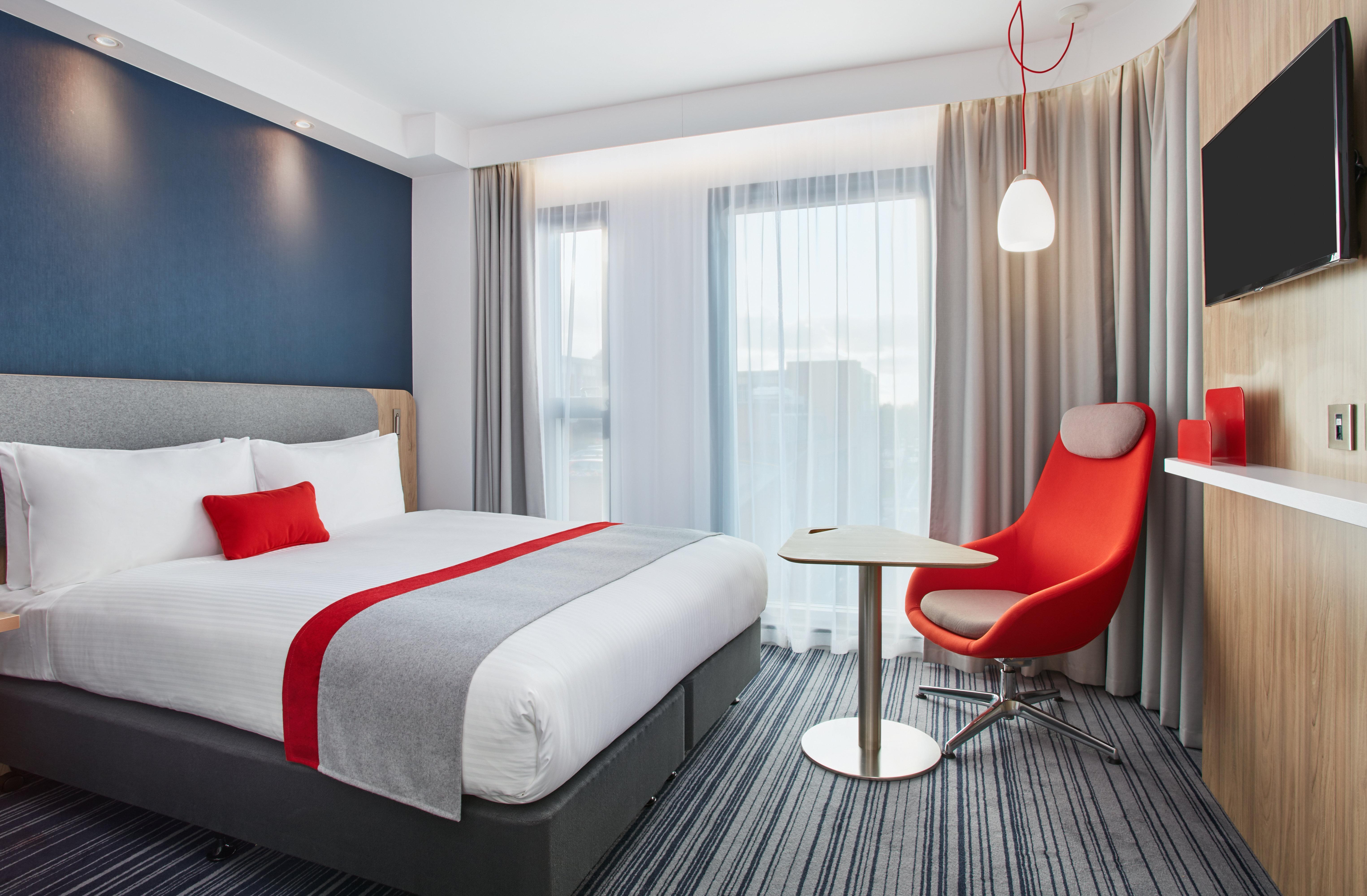 Express London-ealing, An Ihg 3* London