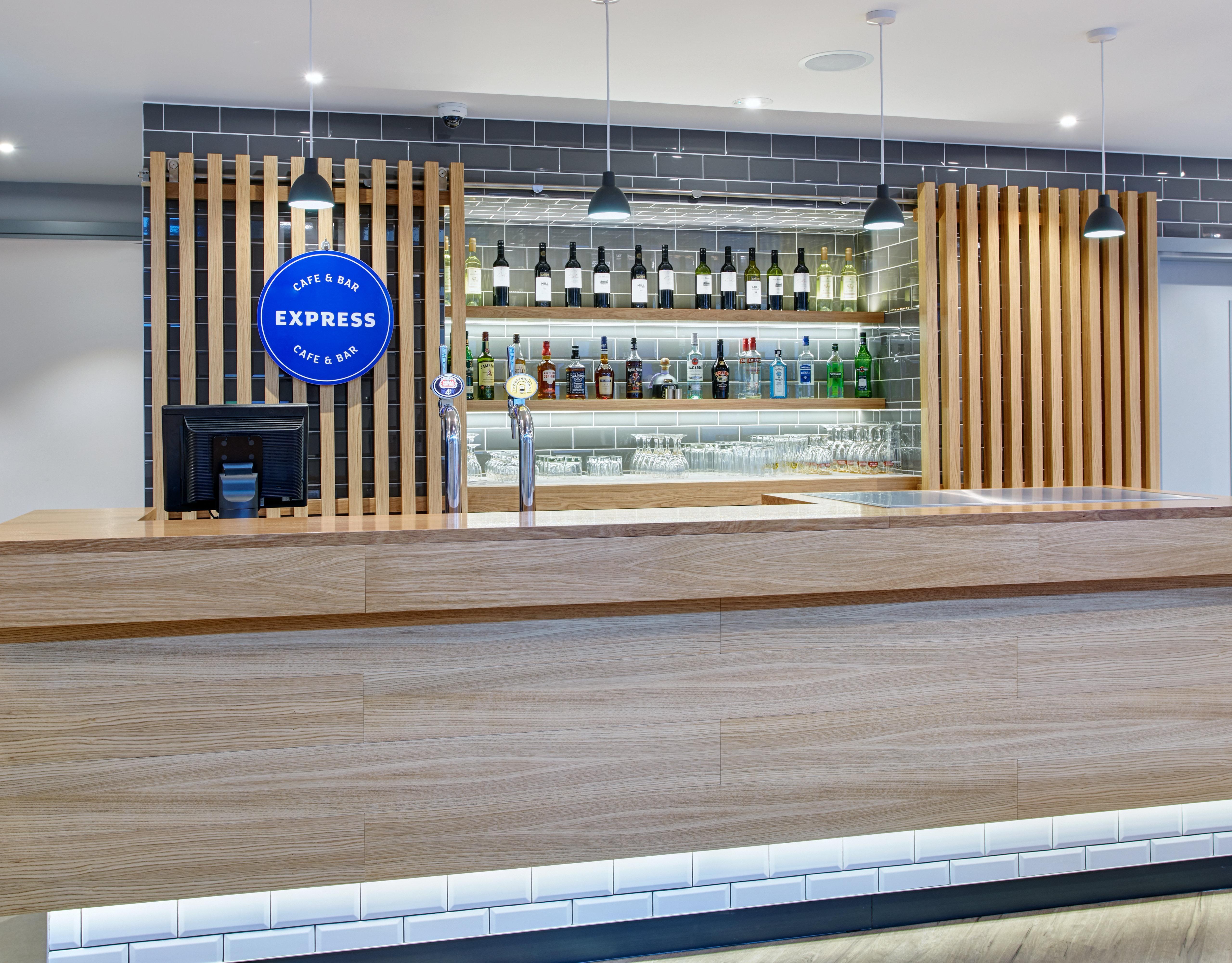 Express London-ealing, An Ihg London