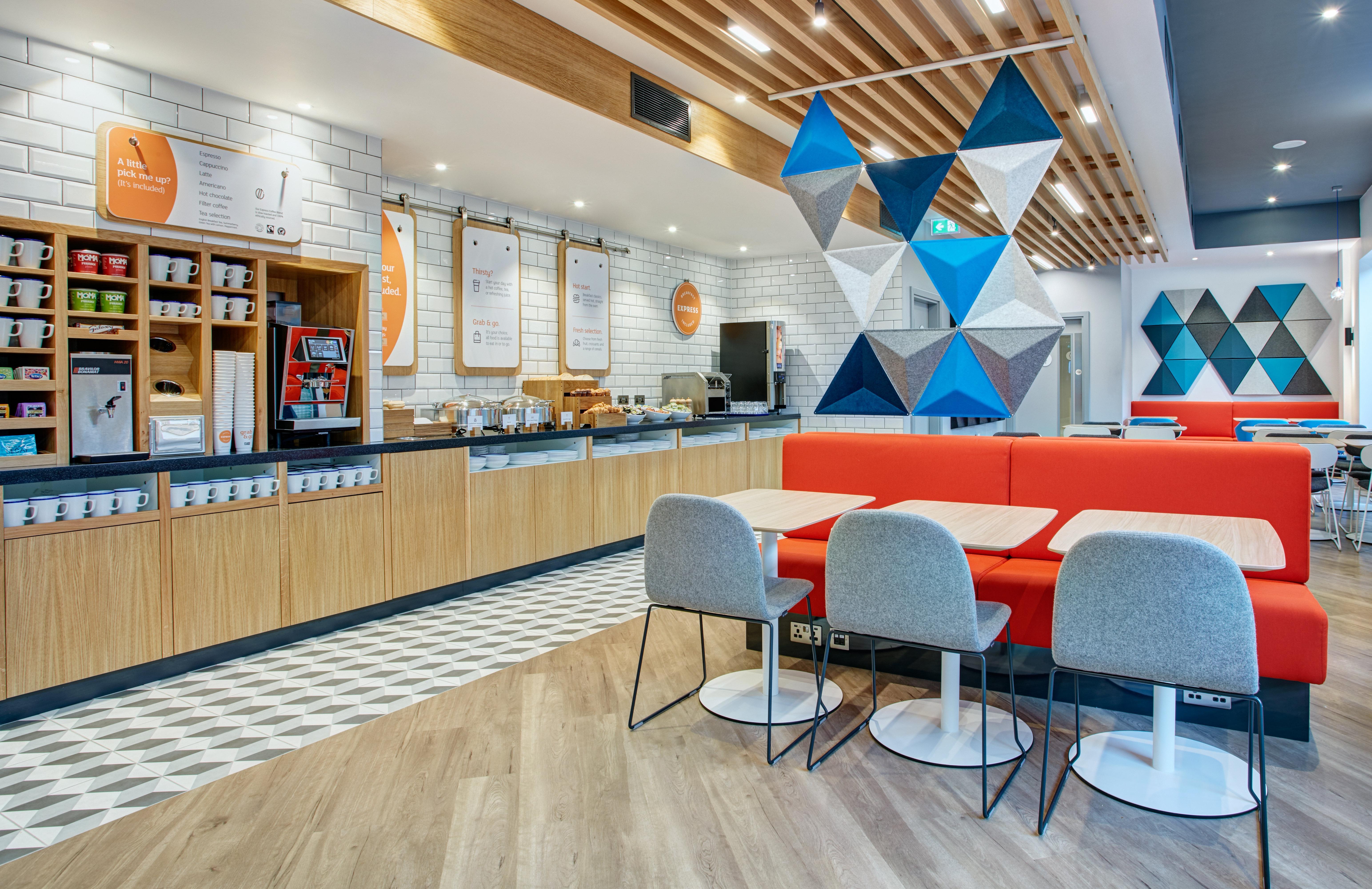 Express London-ealing, An Ihg