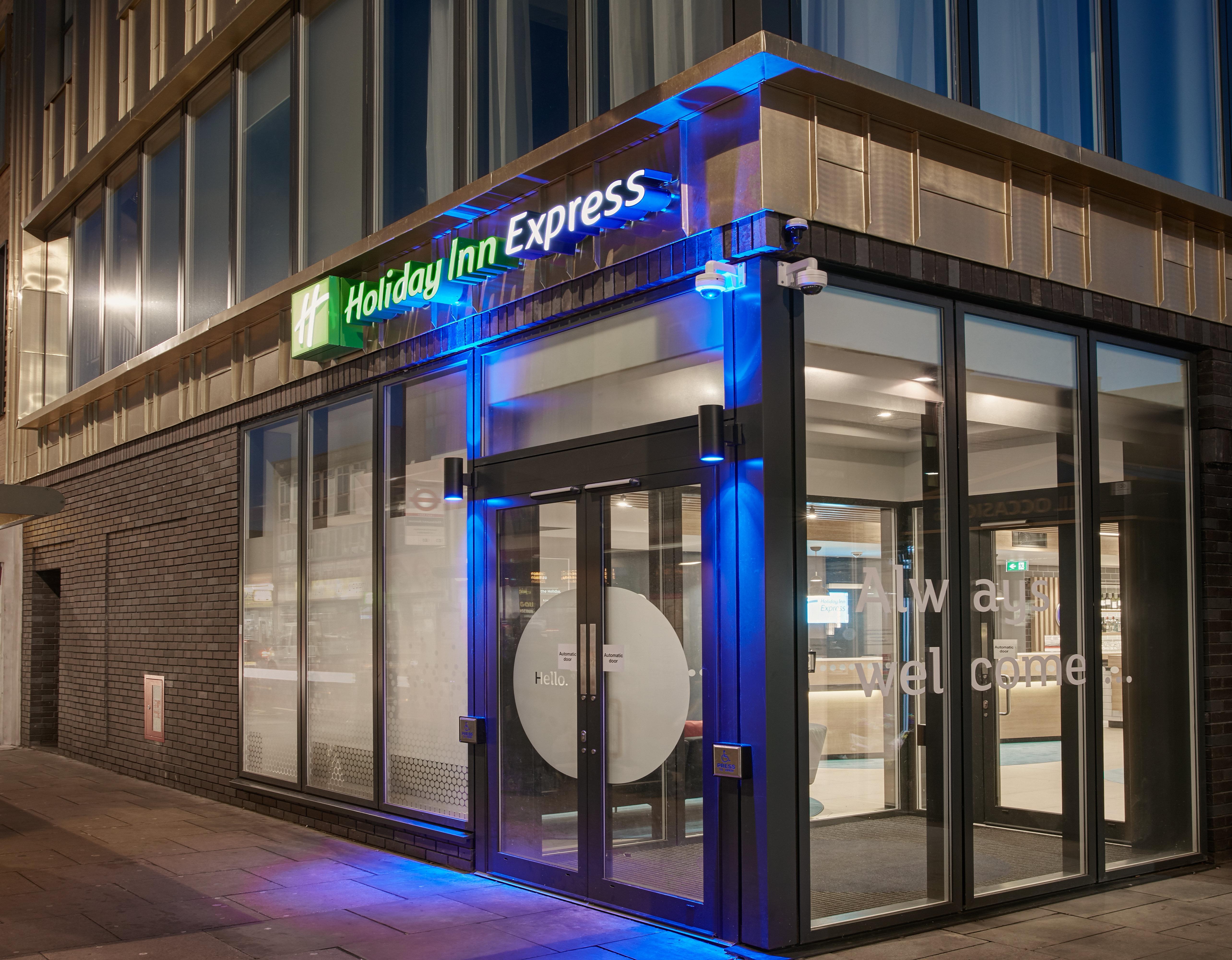 Hotel Express London-ealing, An Ihg 3*