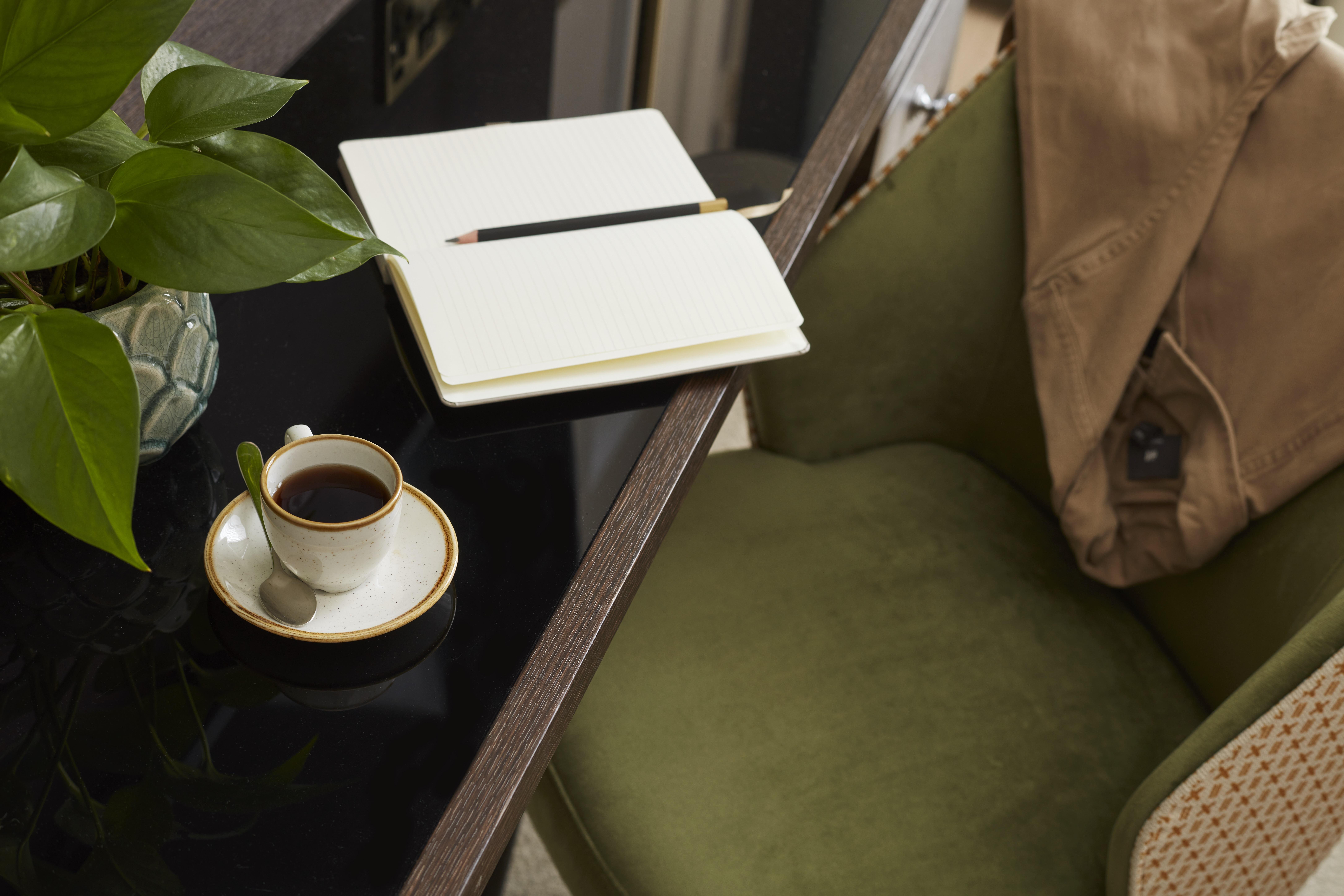 The Clermont London, Victoria Hotel 4*