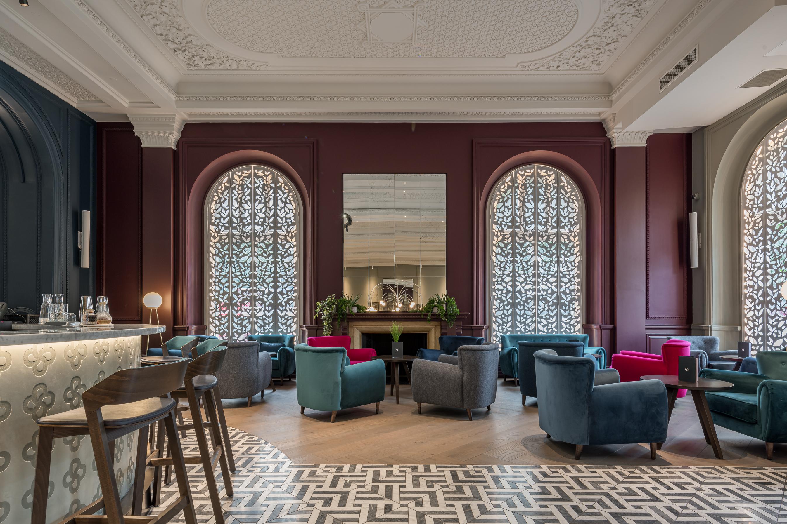 The Clermont London, Victoria 4* London