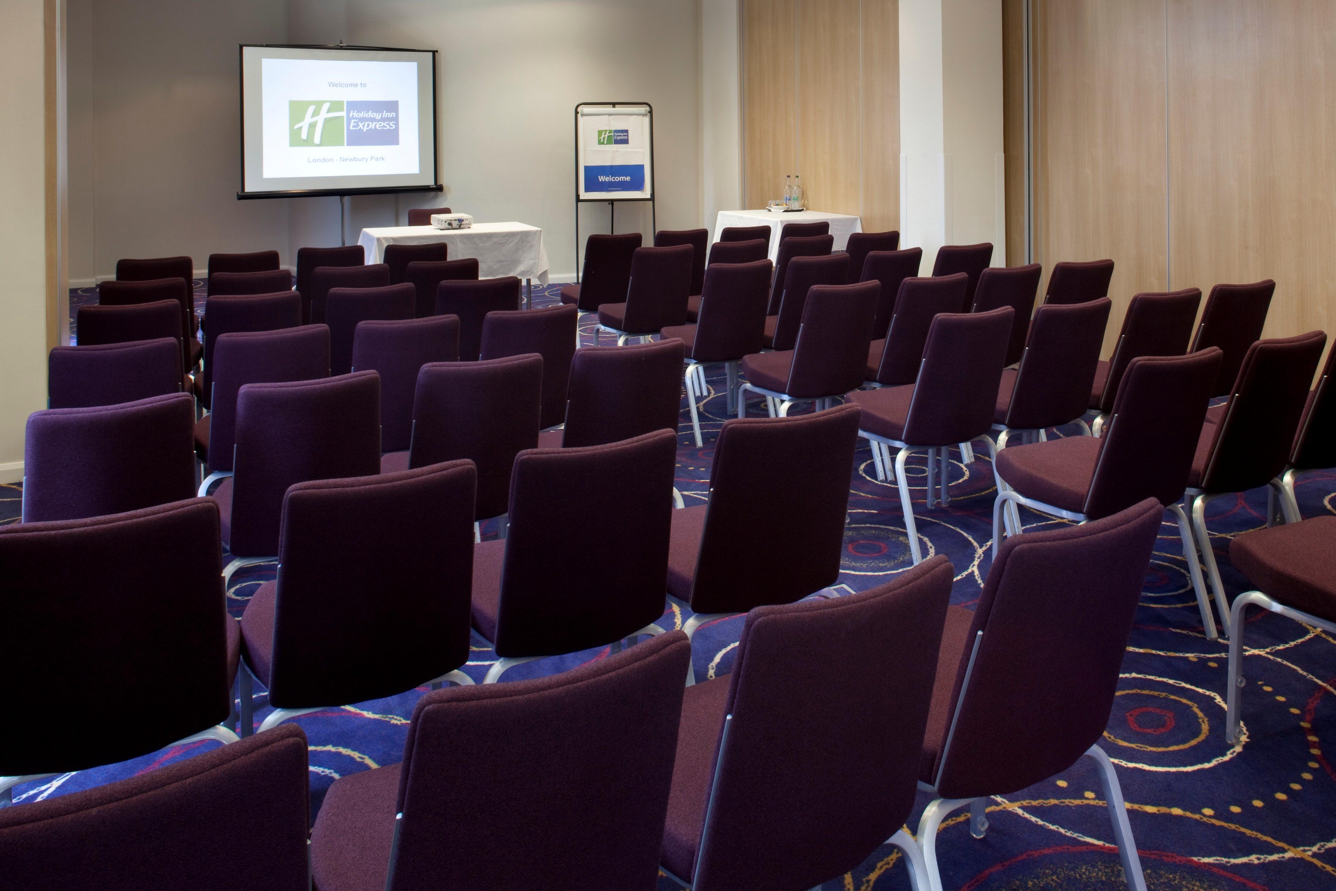Express - Newbury Park, An Ihg London