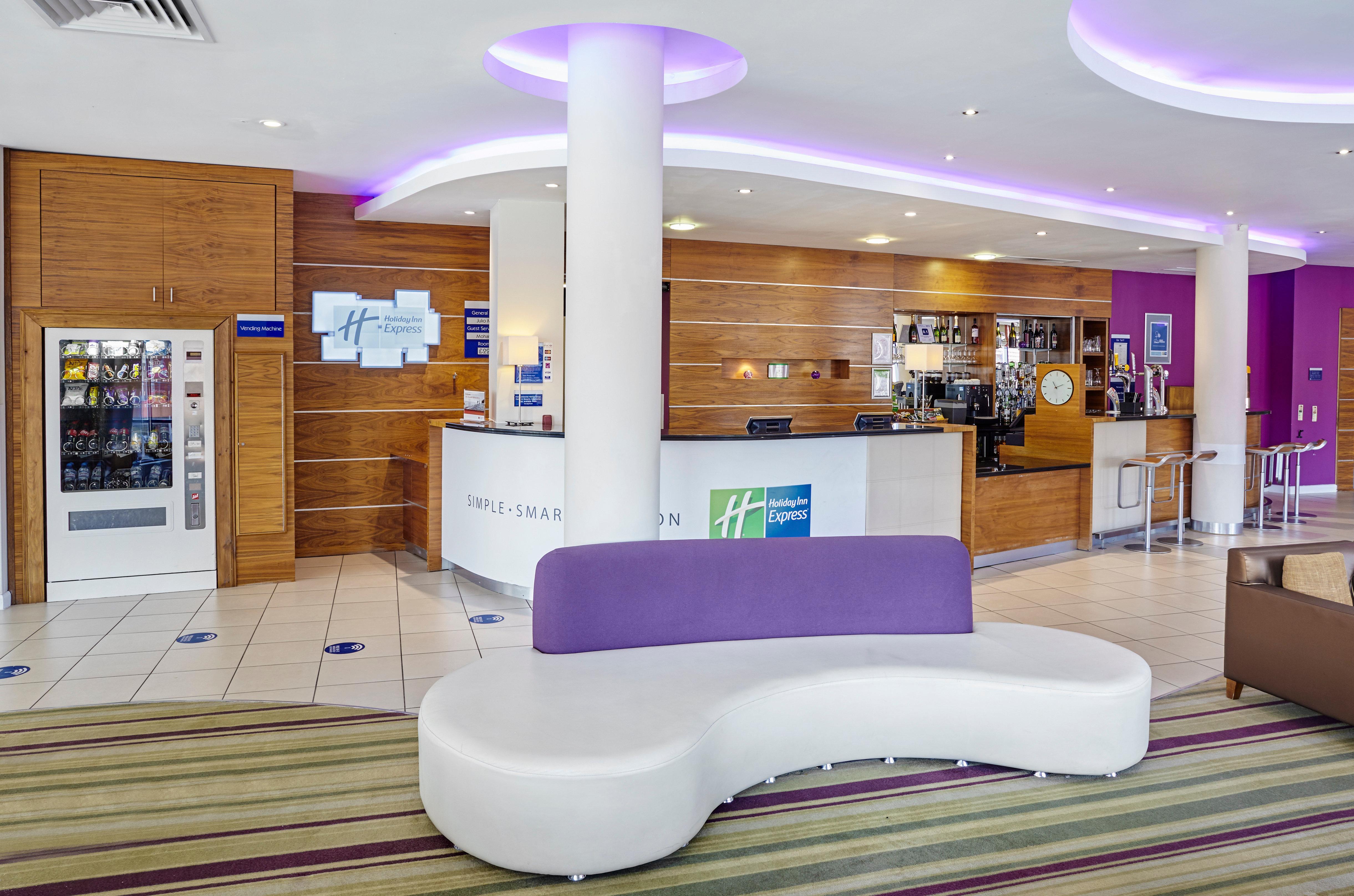 Express - Newbury Park, An Ihg Hotel London