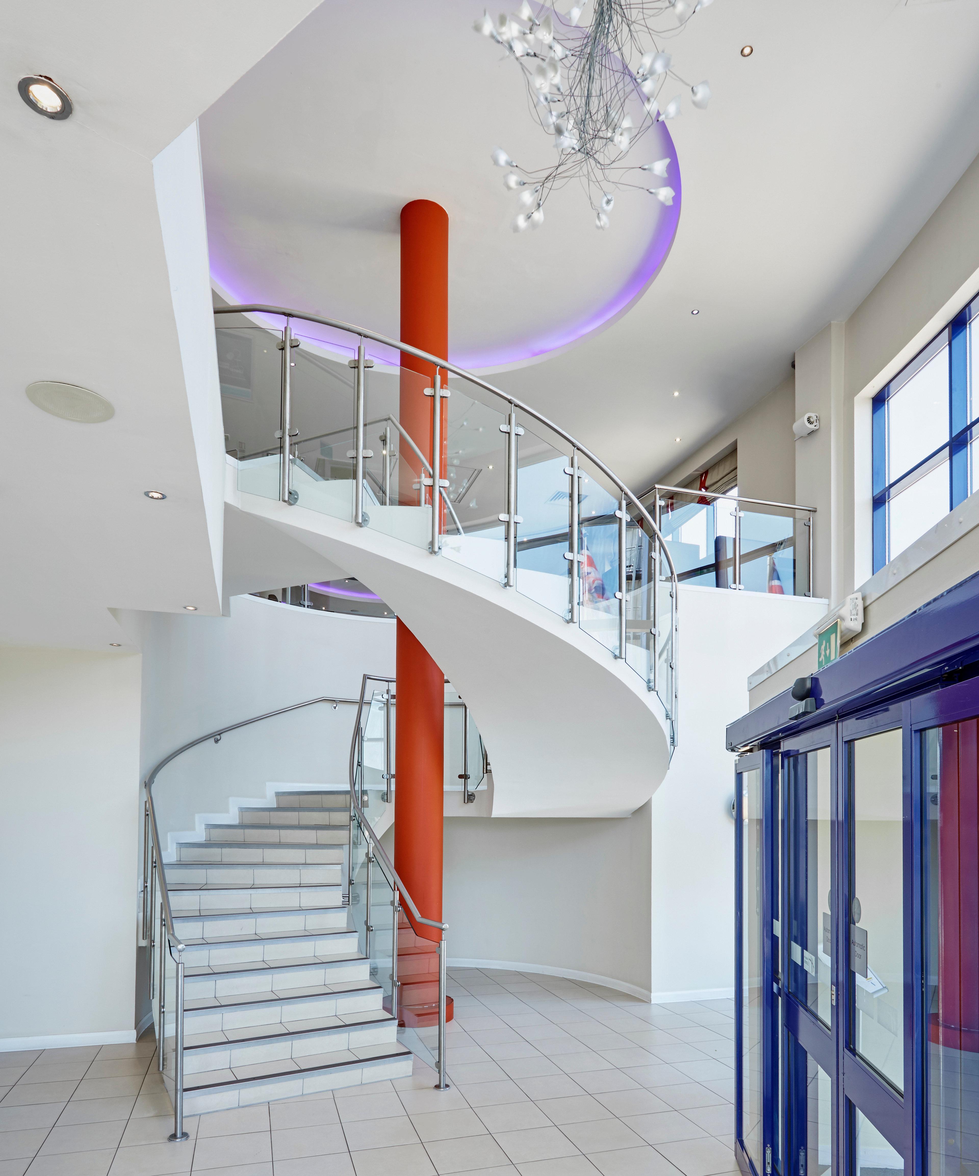 Express - Newbury Park, An Ihg 3* London