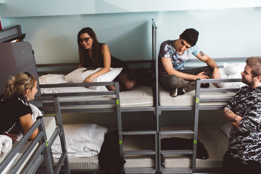 Clink261 Hostel *